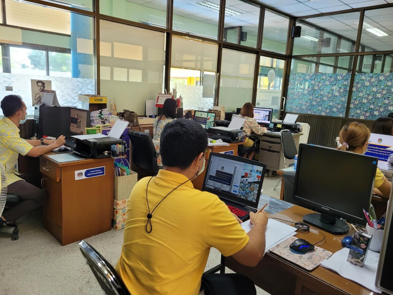 “พช.ระยอง” ร่วมประชุมเพิ่มศักยภาพกลไกการขับเคลื่อนกองทุนชุมชนตามหลักธรรมาภิบาล ผ่านระบบการประชุมทางไกล (Video Conference) ระหว่างวันที่ 22-23 พฤศจิกายน 2565