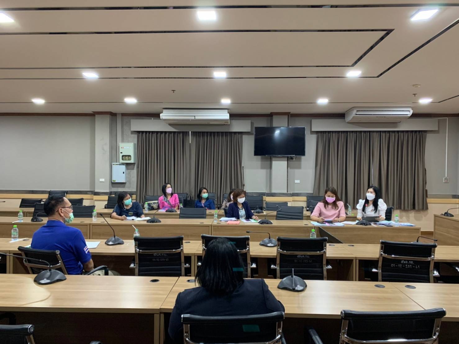 “พช.ระยอง” ร่วมประชุมชี้แจงการขับเคลื่อนการดำเนินงานขจัดความยากจนและพัฒนาคนทุกช่วงวัยอย่างยั่งยืนตามหลักปรัชญาเศรษฐกิจพอเพียง