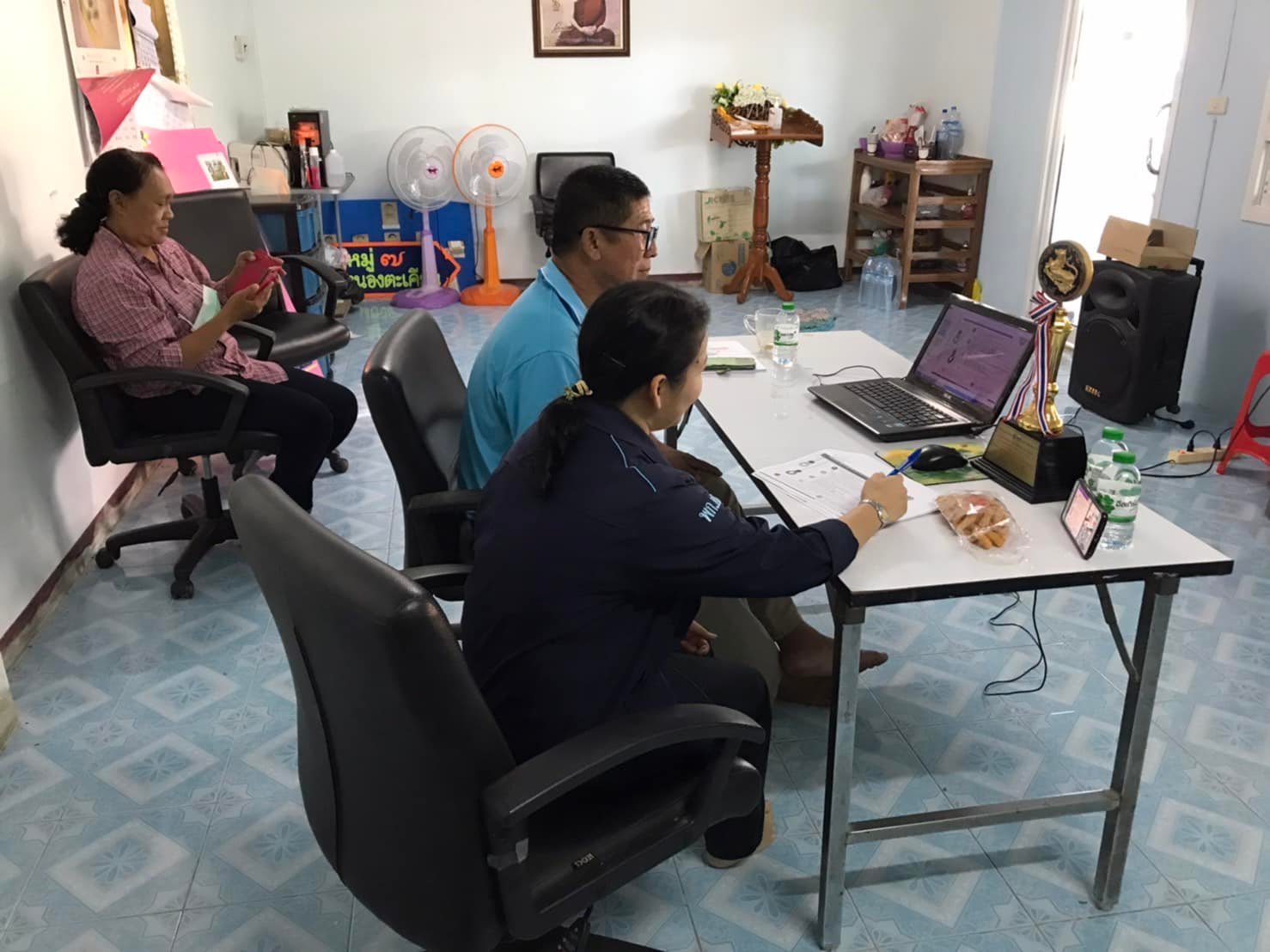 “พช.ระยอง” ร่วมประชุมเพิ่มศักยภาพกลไกการขับเคลื่อนกองทุนชุมชนตามหลักธรรมาภิบาล ผ่านระบบการประชุมทางไกล (Video Conference) ระหว่างวันที่ 22-23 พฤศจิกายน 2565