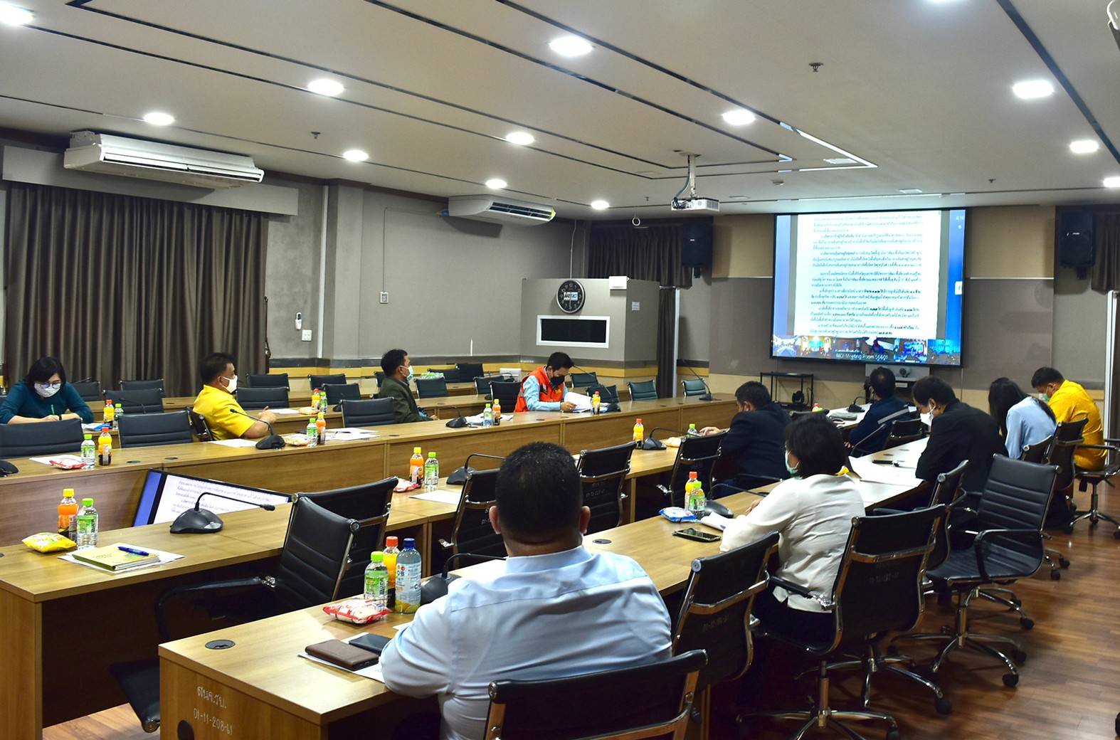 “พช.ระยอง”  ร่วมประชุมเพื่อสร้างการรับรู้และชี้แจงการขับเคลื่อนแนวทางเขตพัฒนาเศรษฐกิจพอเพียง (SEDZ) ด้วยโมเดลเศรษฐกิจใหม่ (BCG Model) ผ่านระบบวีดิทัศน์ทางไกล (VCS)