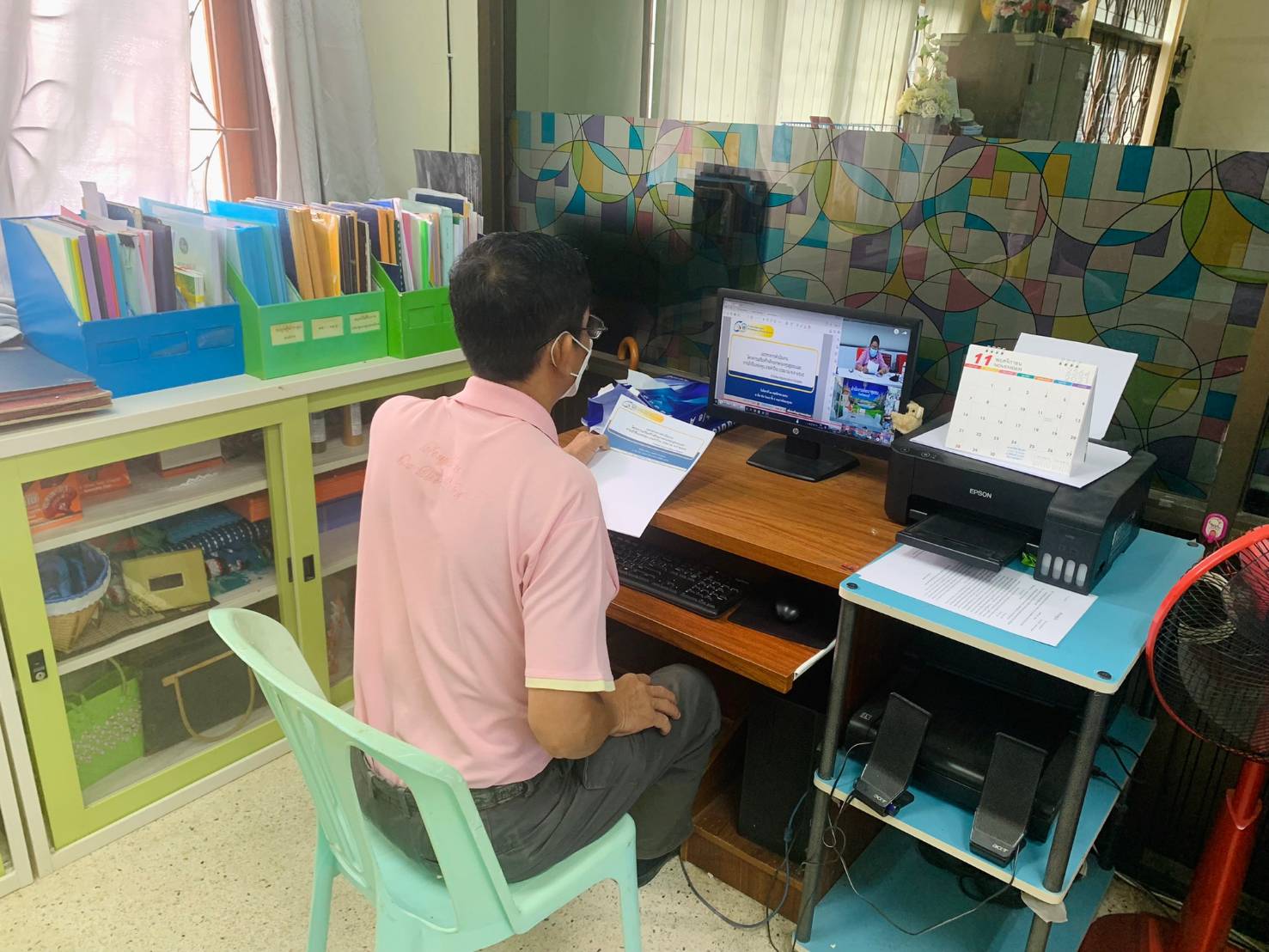 “พช.ระยอง” ร่วมประชุมเพิ่มศักยภาพกลไกการขับเคลื่อนกองทุนชุมชนตามหลักธรรมาภิบาล ผ่านระบบการประชุมทางไกล (Video Conference) ระหว่างวันที่ 22-23 พฤศจิกายน 2564