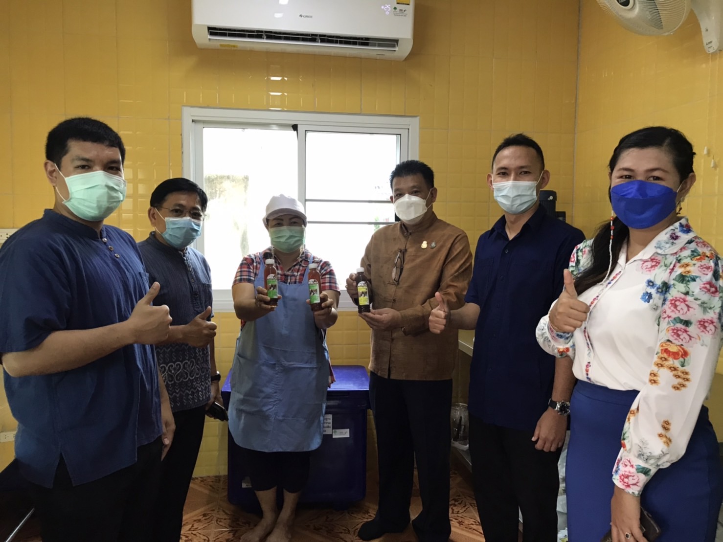 “พช.ระยอง” ลงพื้นที่ตรวจเยี่ยมผู้ประกอบการ OTOP อำเภอเมืองระยอง จังหวัดระยอง