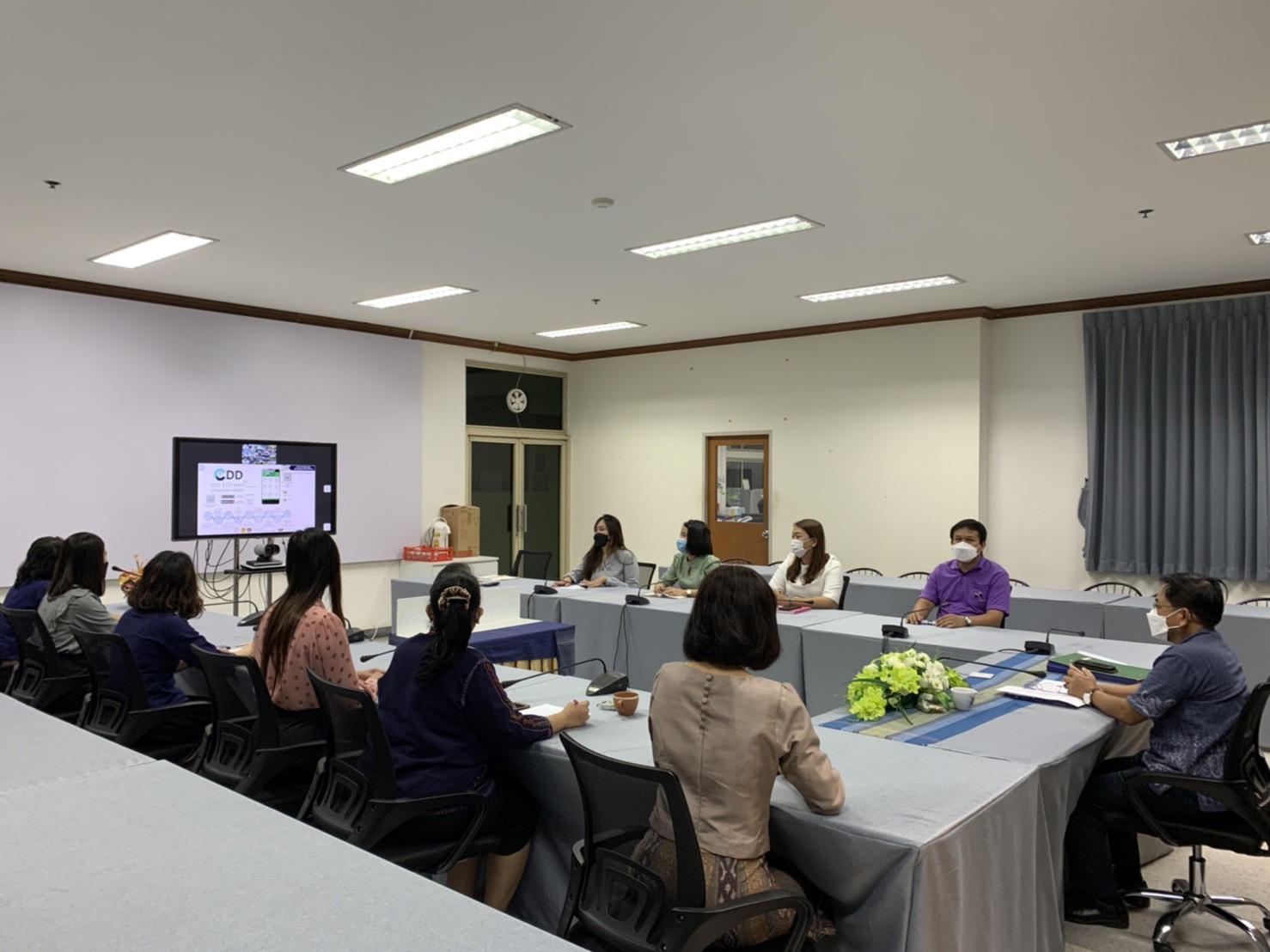 “พช.ระยอง” ร่วมประชุมกรมการพัฒนาชุมชน ครั้งที่ 11/2564 ผ่านระบบวิดีทัศน์ทางไกล (Video Conference)