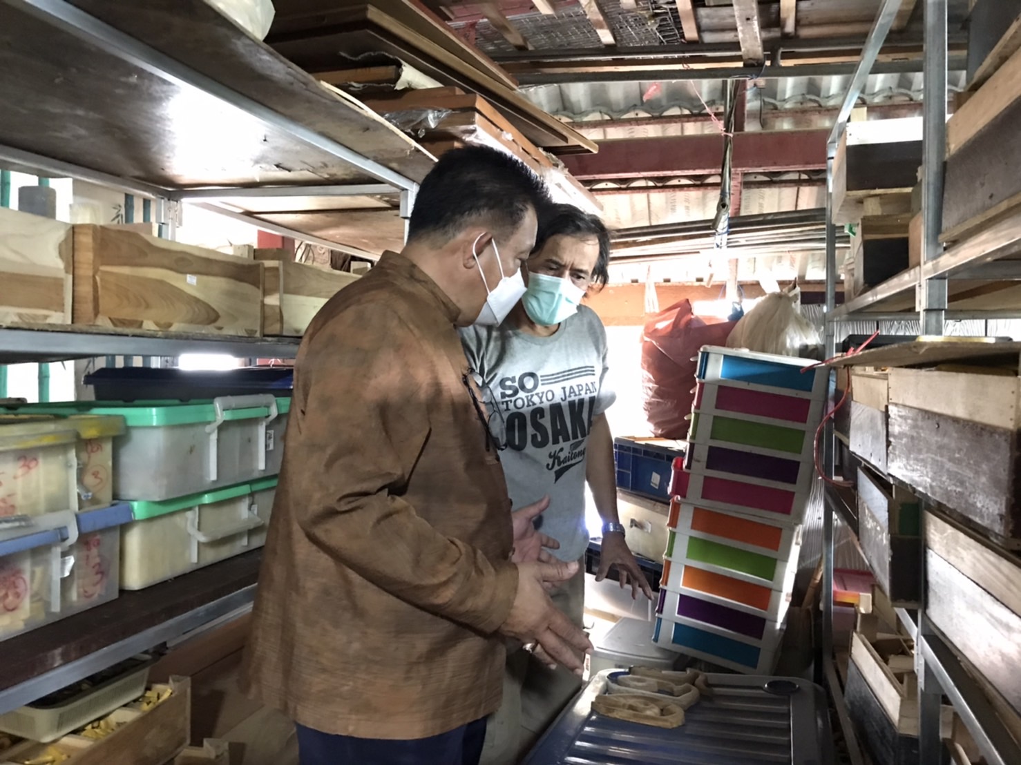 “พช.ระยอง” ลงพื้นที่ตรวจเยี่ยมผู้ประกอบการ OTOP อำเภอเมืองระยอง จังหวัดระยอง