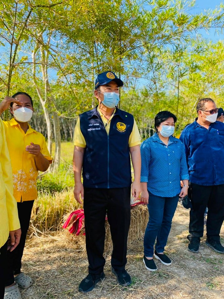 “พช. ระยอง” ขับเคลื่อนการดำเนินงานโครงการพัฒนาพื้นที่ต้นแบบการพัฒนาคุณภาพชีวิต ตามหลักทฤษฎีใหม่ประยุกต์สู่โคก หนอง นา โมเดล