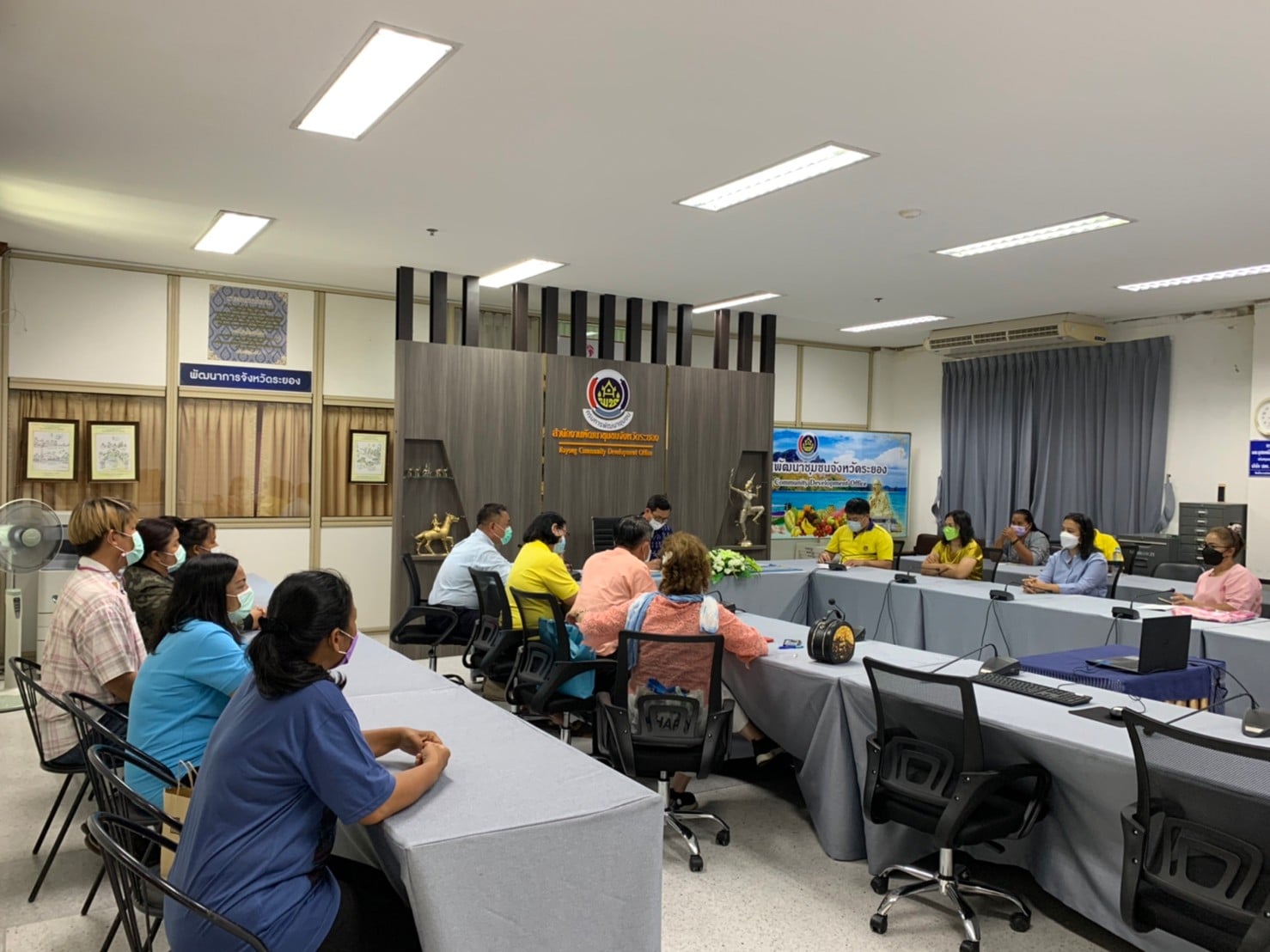 “พช.ระยอง” ร่วมประชุมโครงการพัฒนาและเสริมสร้างความเข้มแข็งของเศรษฐกิจฐานราก ประจำปี 2565