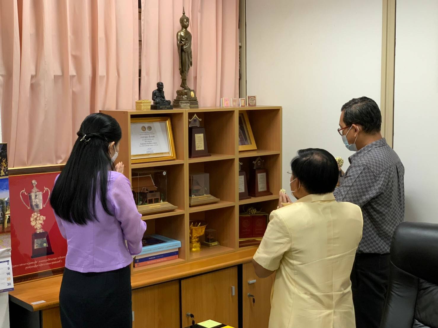 พช.ระยอง ร่วมสักการะ “พระพุทธพัฒนปชานาถ” เพื่อความเป็นสิริมงคลซึ่งได้อัญเชิญประดิษฐาน ณ สำนักงานพัฒนาชุมชนจังหวัดระยอง