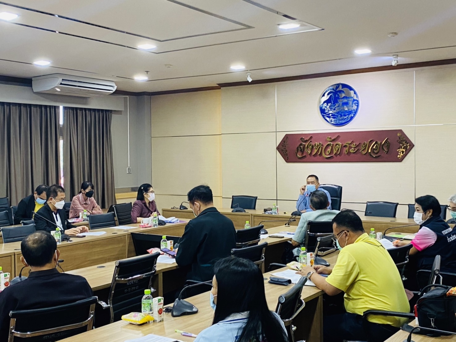 “พช.ระยอง” ร่วมประชุมคณะทำงานคัดเลือกพื้นที่เป้าหมาย/พื้นที่ปฏิบัติการเขตพัฒนาเศรษฐกิจพอเพียง(SEDZ) ด้วยโมเดลเศรษฐกิจใหม่ จังหวัดระยอง