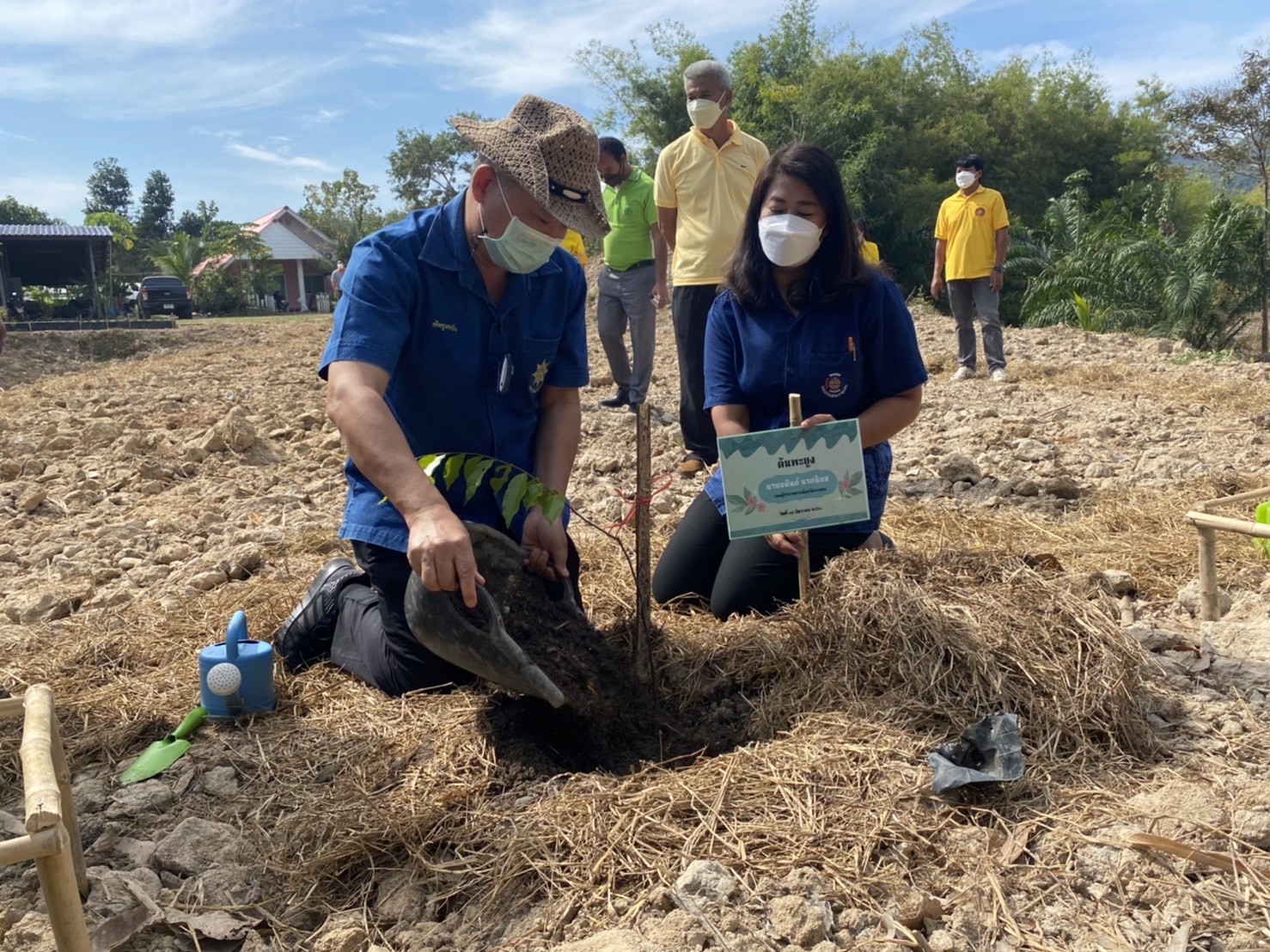 “พช. ระยอง” ขับเคลื่อนการดำเนินงานโดยการพัฒนาพื้นที่ต้นแบบการพัฒนาคุณภาพชีวิต ตามหลักทฤษฎีใหม่ประยุกต์สู่โคก หนอง นา โมเดล