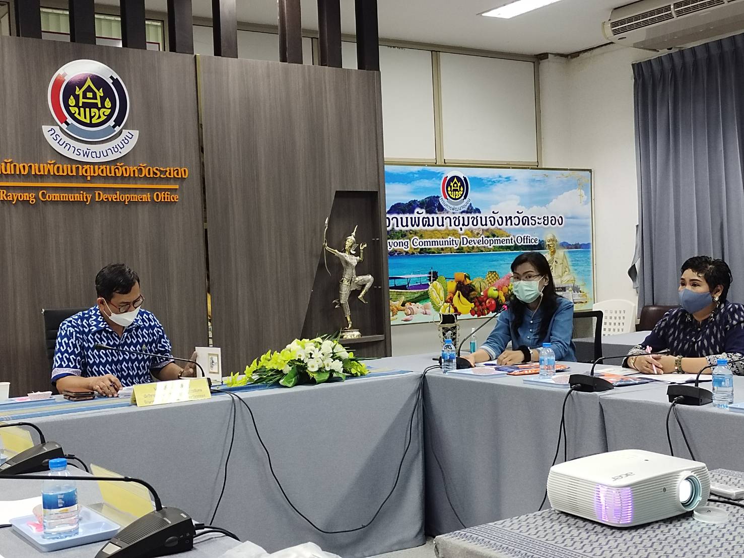 กรมการพัฒนาชุมชน  สนับสนุนการขับเคลื่อนการดำเนินงานภายใต้โครงการพัชรสุธาคชานุรักษ์จังหวัดระยอง