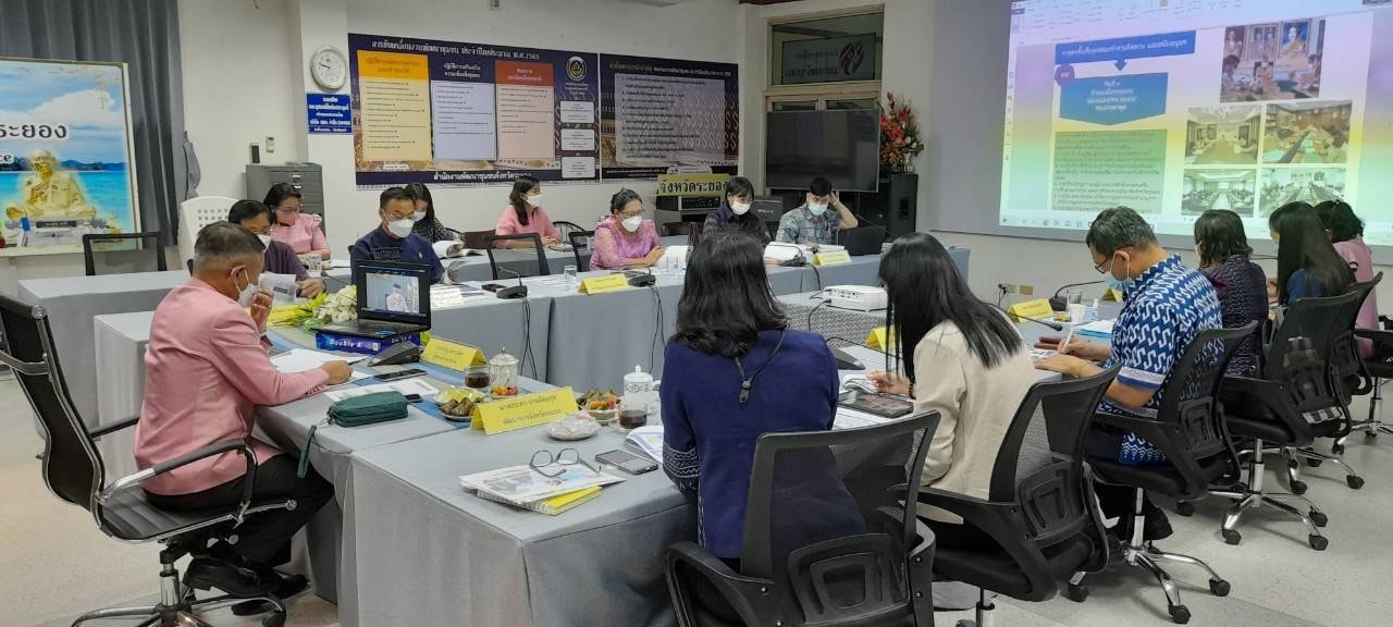 พช.ระยอง รับการตรวจราชการ ตามนโยบายการขับเคลื่อนการดำเนินงานขจัดความยากจนและพัฒนาคนทุกช่วงวัยอย่างยั่งยืนตามหลักปรัชญาของเศรษฐกิจพอเพียง