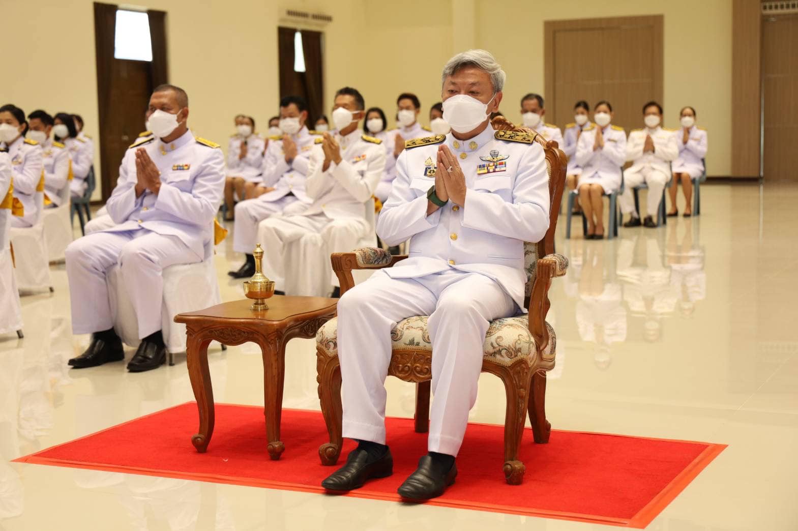 พช.ระยอง ร่วมพิธีวางพานพุ่มดอกไม้ถวายราชสักการะ เนื่องในวันพระบาทสมเด็จพระพุทธยอดฟ้าจุฬาโลกมหาราช และวันที่ระลึกมหาจักรีบรมราชวงศ์ และพิธีพระราชทานเครื่องราชอิสริยาภรณ์ชั้นสายสะพาย ประจำปี 2564