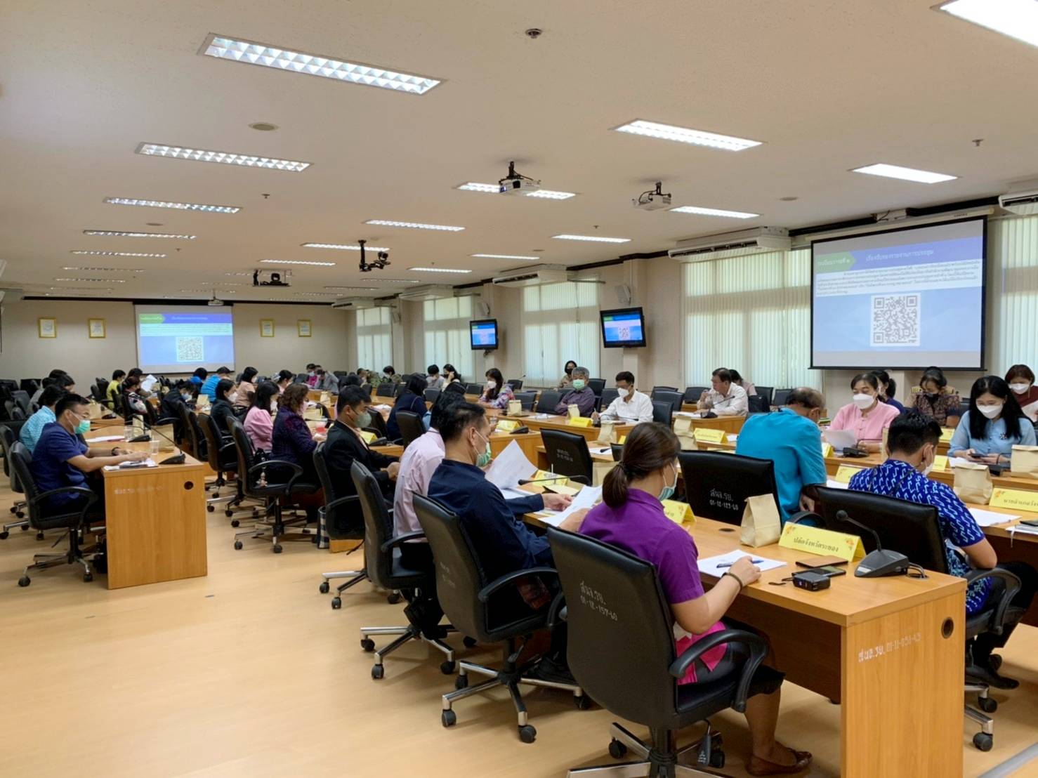 ?จังหวัดระยอง ขับเคลื่อนการดำเนินงานขจัดความยากจนและพัฒนาคนทุกช่วงวัยอย่างยั่งยืนตามหลักปรัชญาของเศรษฐกิจพอเพียง