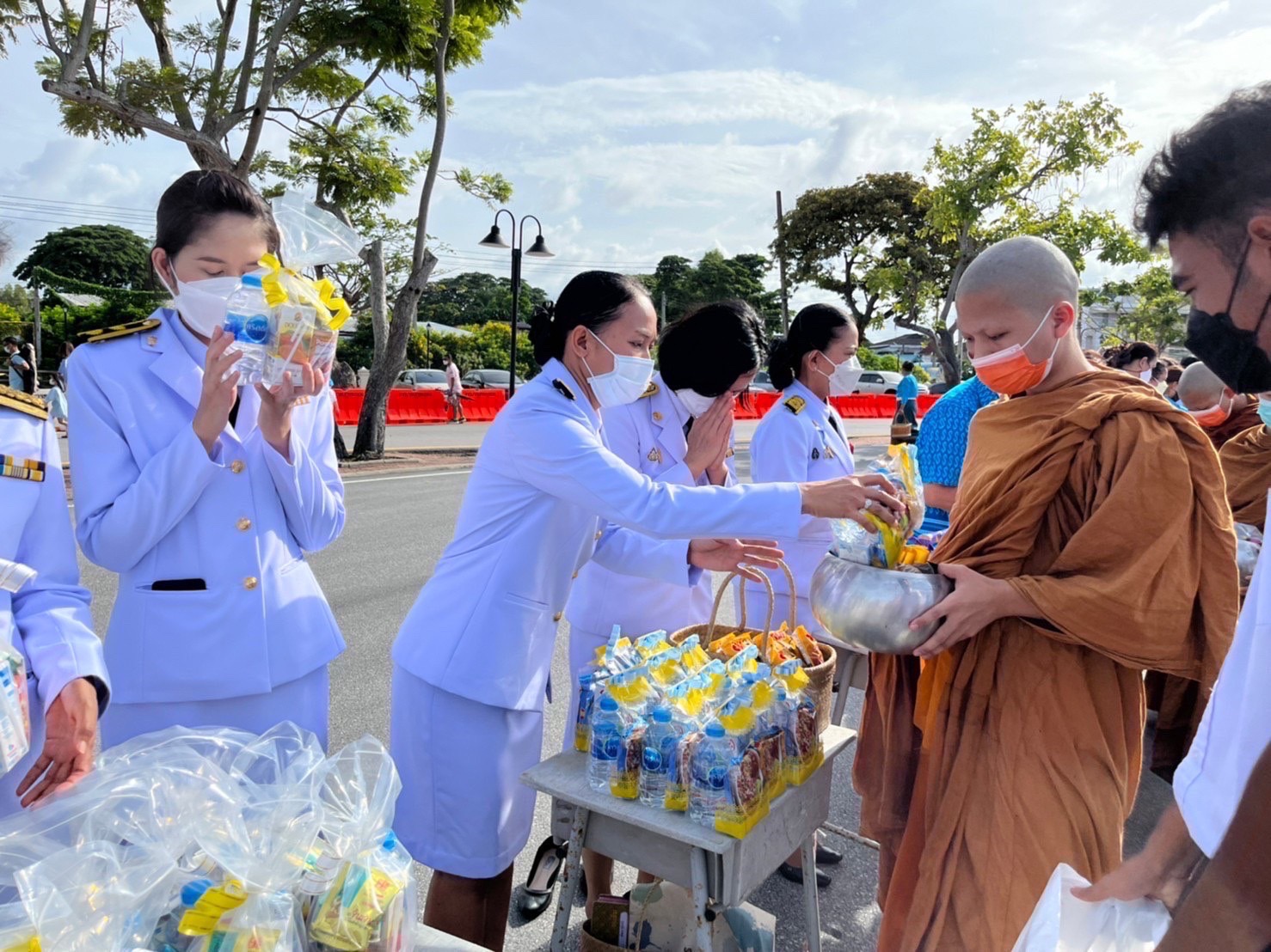 พช.ระยอง : ร่วมกิจกรรมเฉลิมพระเกียรติสมเด็จพระนางเจ้าสิริกิติ์ พระบรมราชินีนาถ