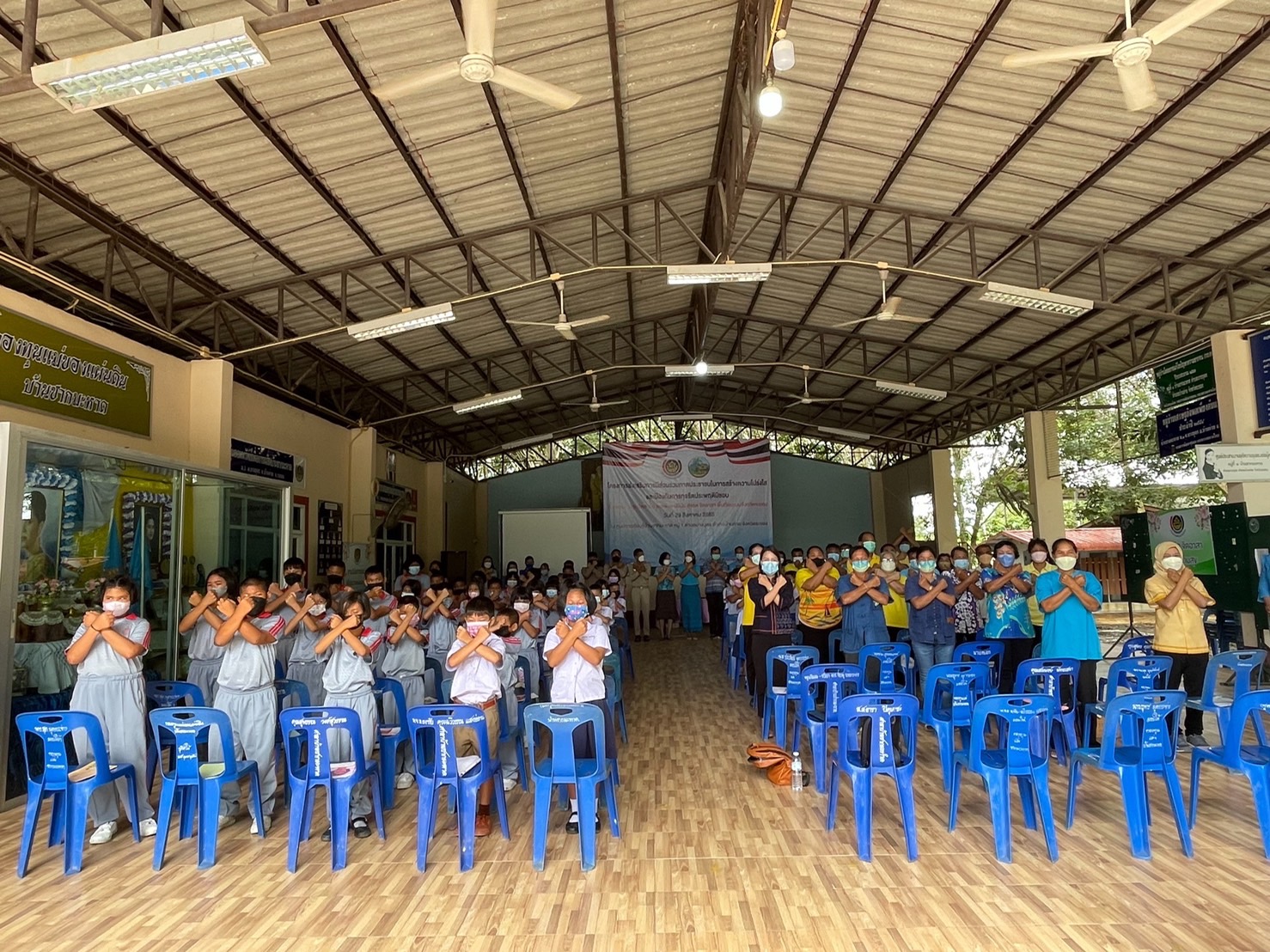 พช.ระยอง จัดโครงการส่งเสริมการมีส่วนร่วมของภาคประชาชนในการสร้างความโปร่งใส และป้องกันการทุจริตประพฤติมิชอบจังหวัดระยอง กิจกรรม : ปลูกจิตสำนึก พอเพียง มีวินัย สุจริต จิตอาสา พื้นที่ต้นแบบจังหวัดระยอง