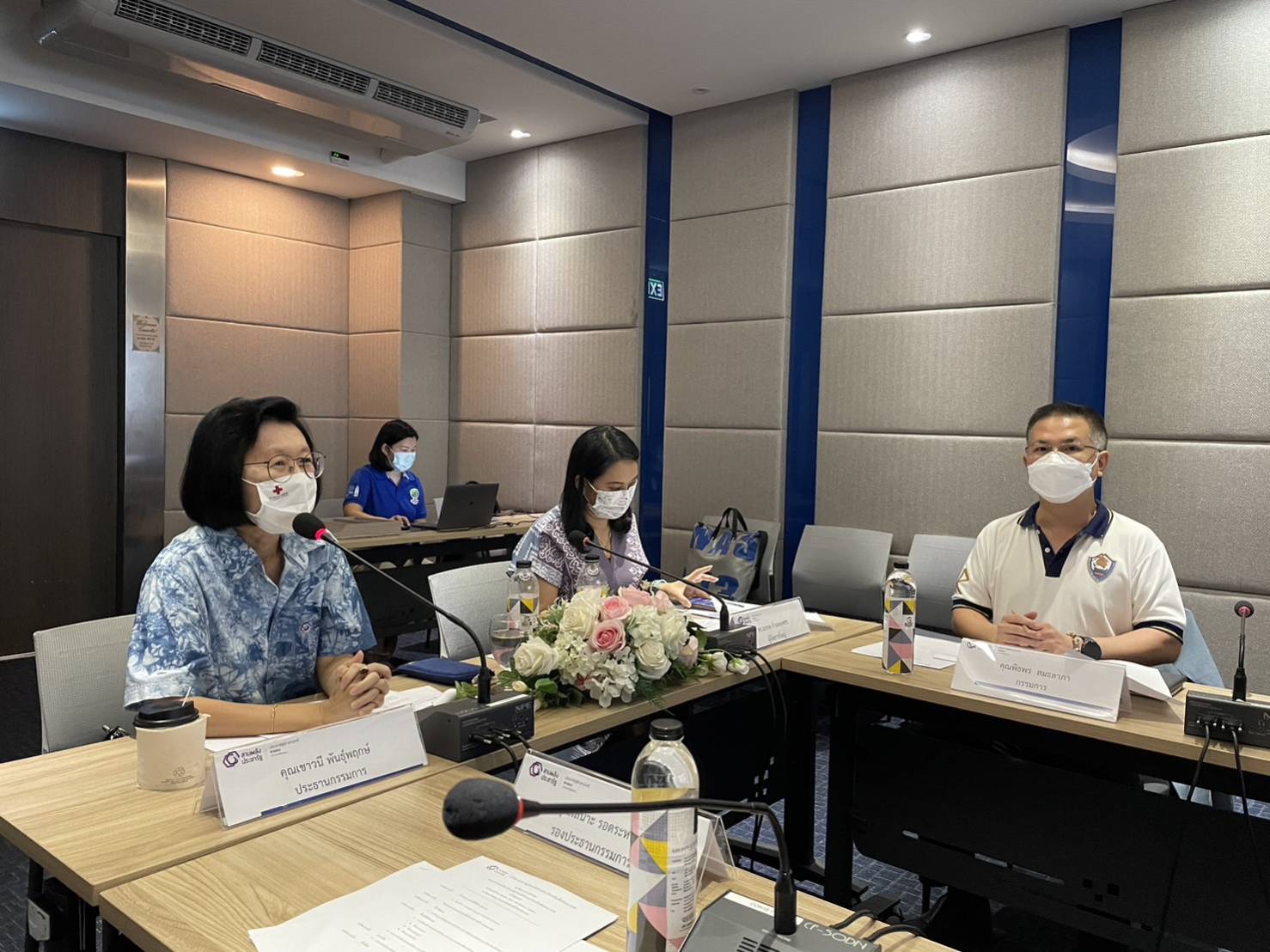 พช. ระยอง ร่วมขับเคลื่อนการดำเนินงานพัฒนาเศรษฐกิจฐานรากและประชารัฐ