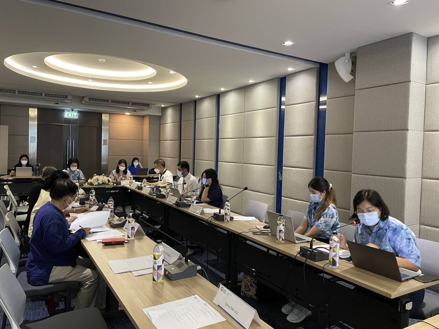 พช. ระยอง ร่วมขับเคลื่อนการดำเนินงานพัฒนาเศรษฐกิจฐานรากและประชารัฐ