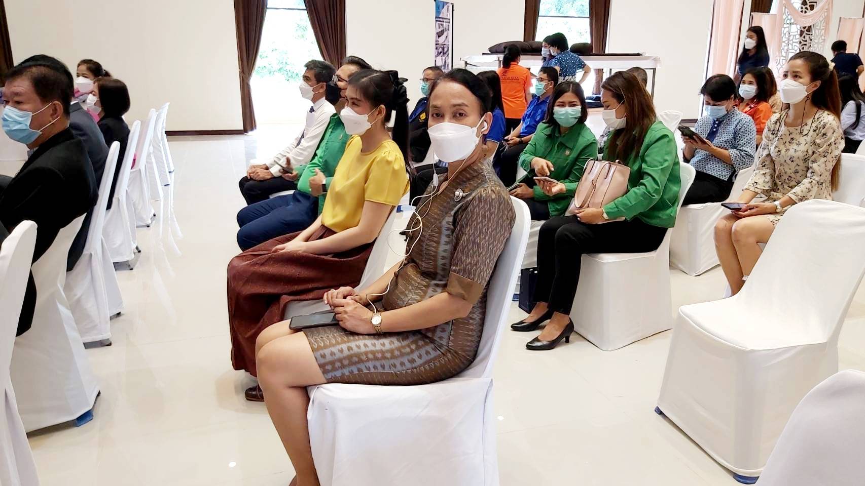 ?พช. ระยอง ร่วมพิธีเปิดโครงการ”ยกระดับ SMEs ระยอง สู่ความยั่งยืน”