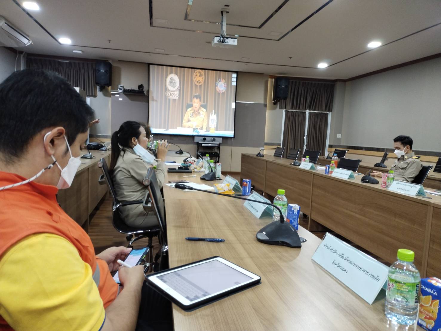 พช.ระยองร่วมประชุมขับเคลื่อนและติดตามนโยบายรัฐบาล และภารกิจสำคัญของสำนักงานปลัดกระทรวงมหาดไทย และหน่วยงานในสังกัดกระทรวงไทย ประจำปีงบประมาณ พ.ศ.2565