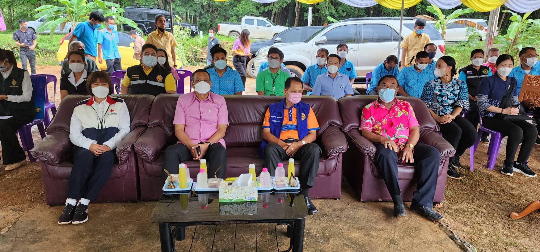 ?”รวมพลัง เร่งแก้จนคนระยอง” ตามโครงการขับเคลื่อนการดำเนินงานขจัดความยากจนและพัฒนาคนทุกช่วงวัยอย่างยั่งยืนตามหลักปรัชญาของเศรษฐกิจพอเพียง