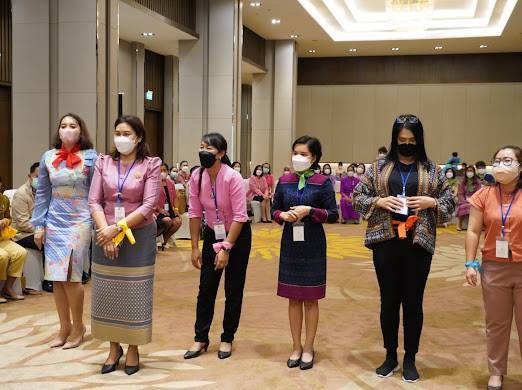 ?พช.ระยอง ร่วมโครงการเชิดชูเกียรติคนกองทุนพัฒนาบทบาทสตรีดีเด่น??วันที่ 3 – 5 กันยายน 2565 ณ โรงแรมทีเค.พาเลซ แอนด์ คอนเวนชั่น เขตหลักสี่ กรุงเทพฯ