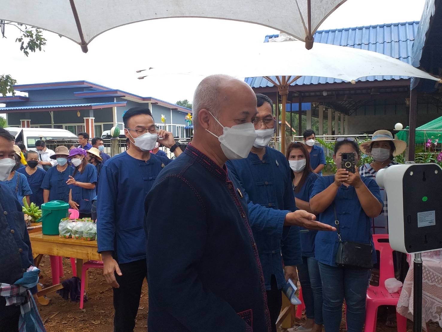 พช.ระยอง ร่วมกับ พช.เขาชะเมา จัดงานรวมพลคนโคก หนอง นา เอามื้อสามัคคี จังหวัดระยอง