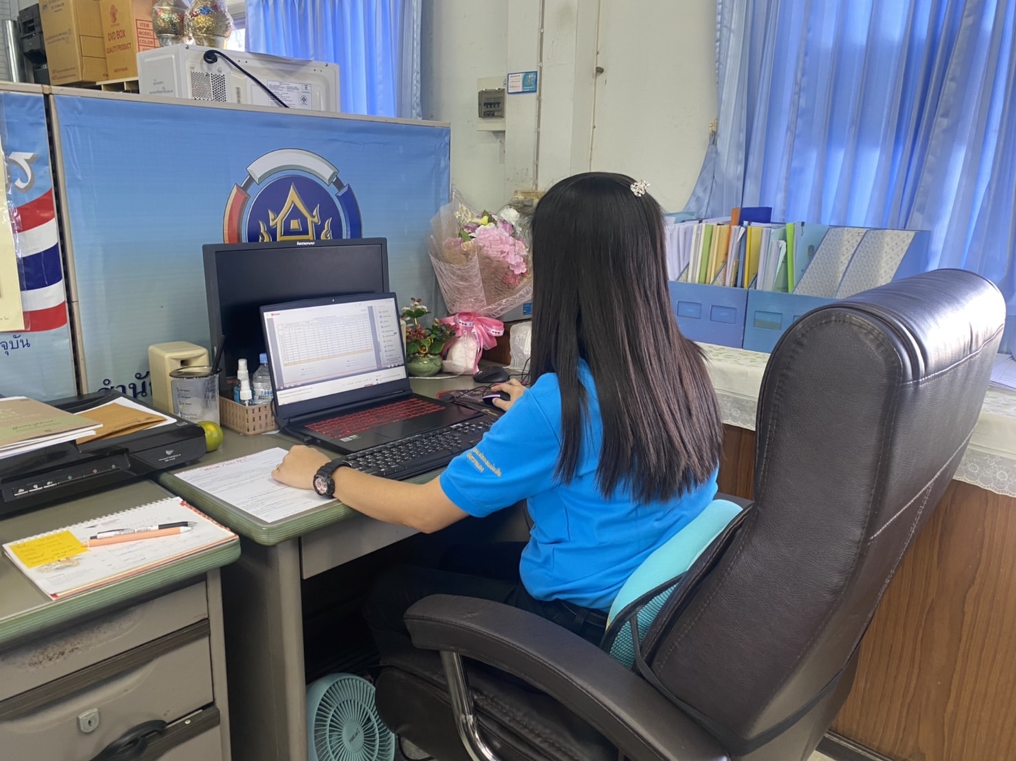 ?พช.ระยอง ร่วมประชุมซักซ้อมแนวทางการตรวจสอบบัญชีเงินฝากธนาคารและการยืนยันลูกหนี้กองทุนพัฒนาบทบาทสตรี ผ่านระบบออนไลน์ (Zoom Cloud Meeting)