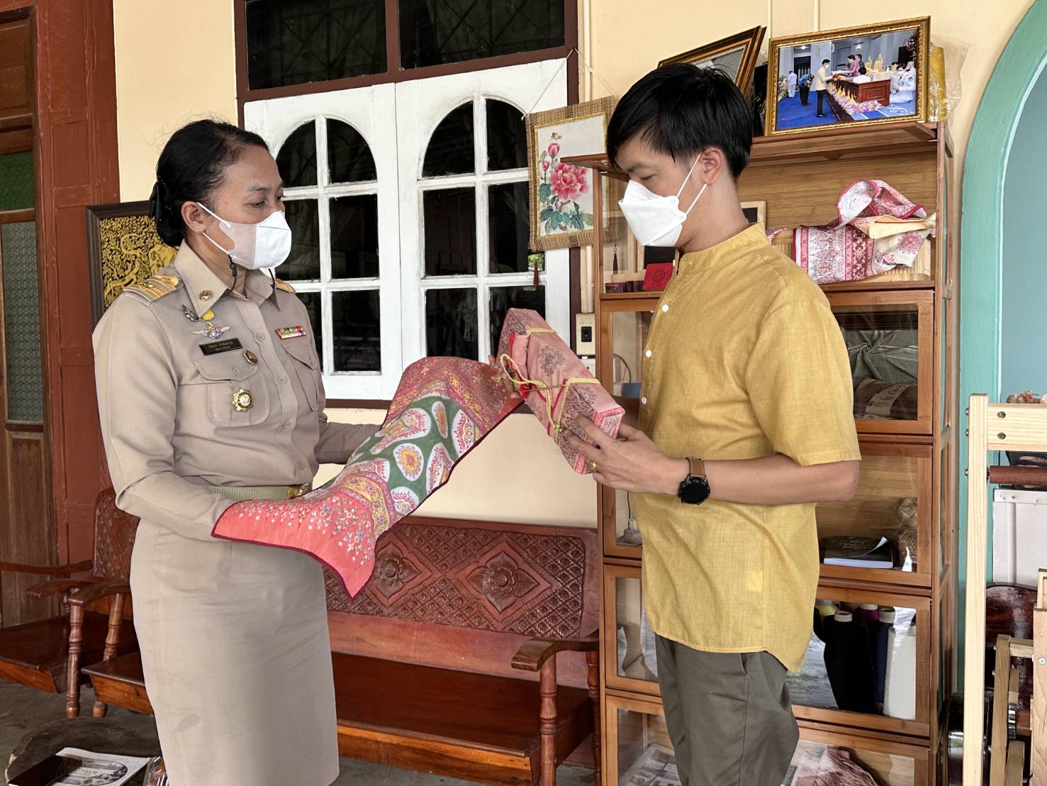 ?พช ระยอง ขับเคลื่อนการดำเนินงานส่งเสริมการใช้และสวมใส่ผ้าไทย “ผ้าไทย ใส่ให้สนุก”