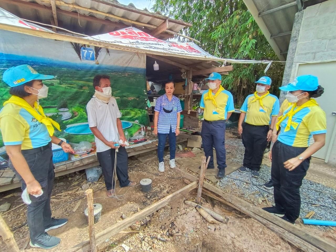 ?พช.ระยอง ทำพิธีลงเสาเอกโครงการบ้านห่วงใยจากใจ GLO ประจำปี 2565