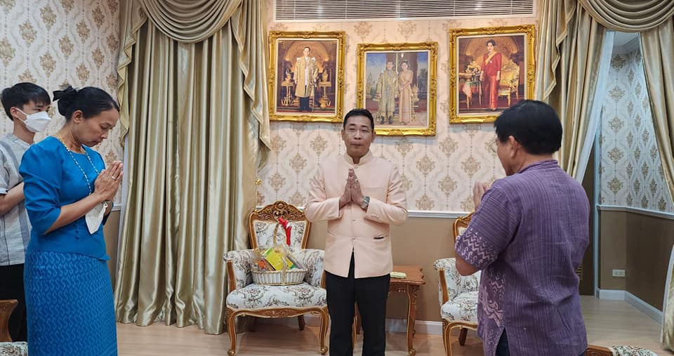 ?พช.ระยอง ร่วมอวยพรเนื่องในวันปีใหม่แด่ผู้ว่าราชการจังหวัดระยอง