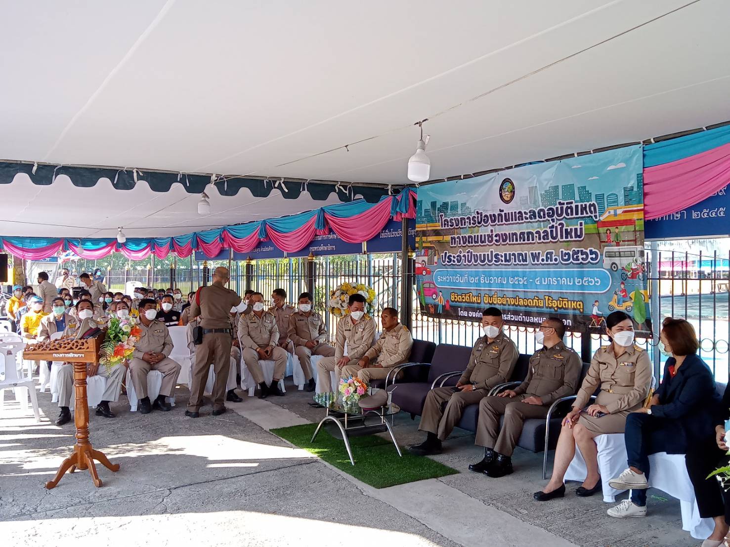 พช.ระยองออกตรวจติดตามการปฏิบัติตามมาตรการความปลอดภัยทางถนน​ในช่วงเทศกาลปีใหม่ 2566 สำหรับจุดตรวจและบริการประชาชน​ในเขต อ.บ้านค่าย​