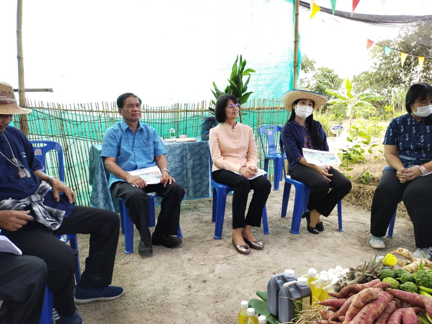 ?? พช.ระยองรับการตรวจติดตามผลการดำเนินงานของผู้ตรวจราชการกรมการพัฒนาชุมชน (นางสงวน มะเสนา)