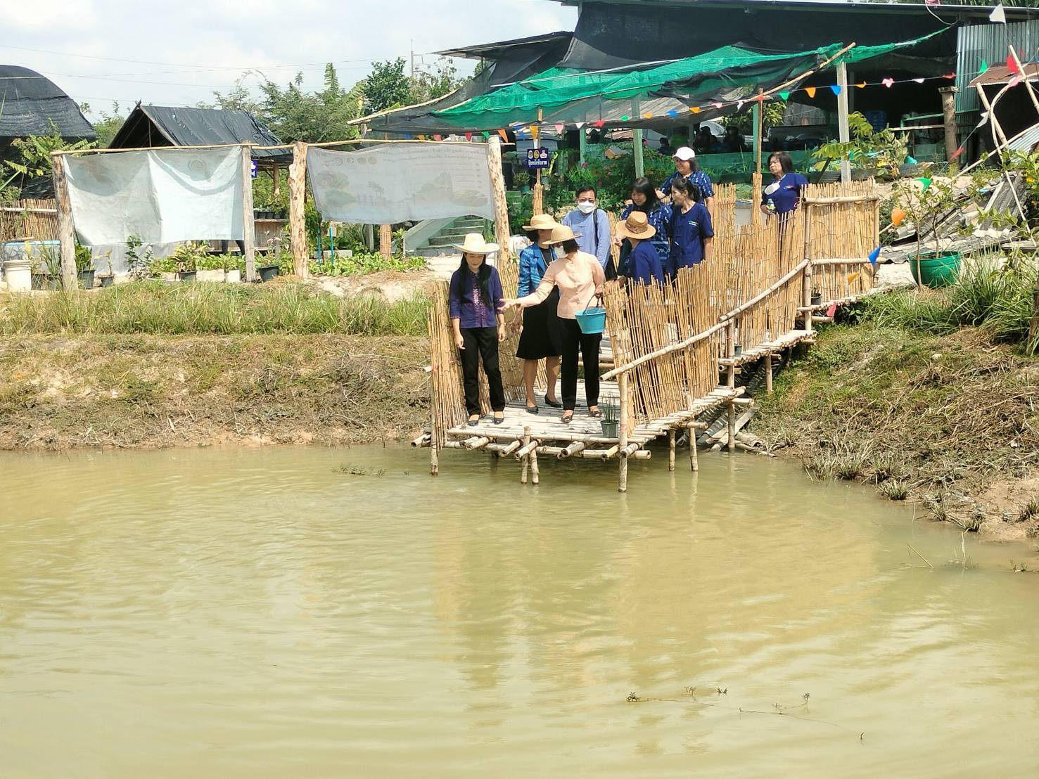 ?? พช.ระยองรับการตรวจติดตามผลการดำเนินงานของผู้ตรวจราชการกรมการพัฒนาชุมชน (นางสงวน มะเสนา)