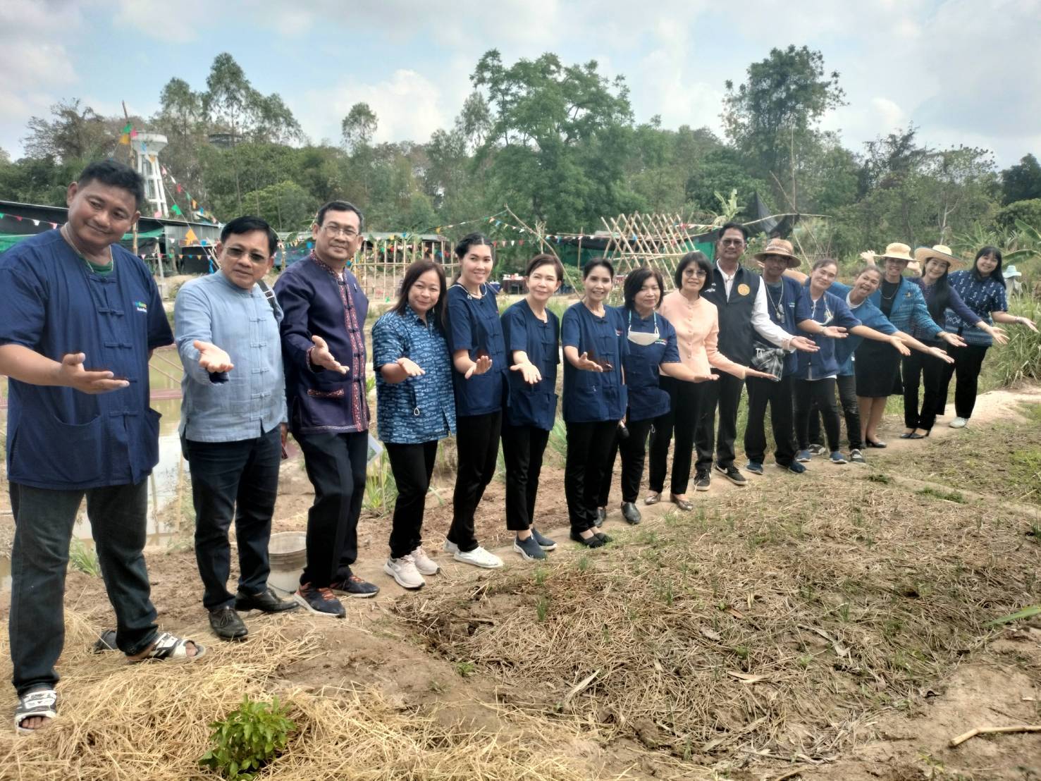 ?? พช.ระยองรับการตรวจติดตามผลการดำเนินงานของผู้ตรวจราชการกรมการพัฒนาชุมชน (นางสงวน มะเสนา)