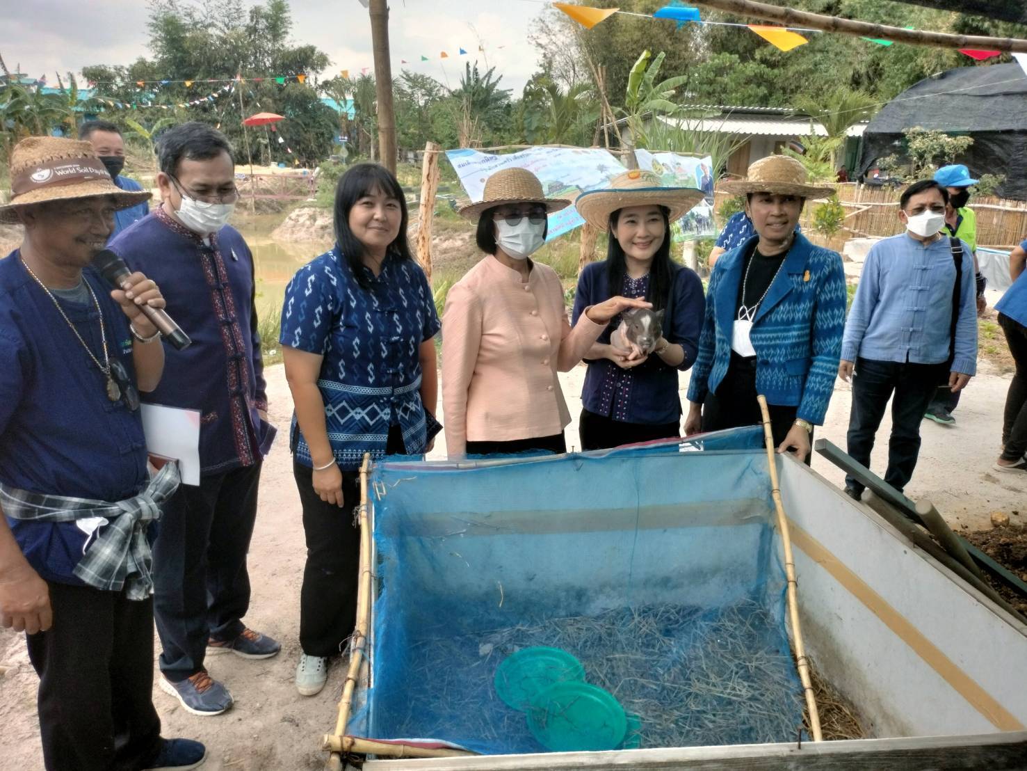 ?? พช.ระยองรับการตรวจติดตามผลการดำเนินงานของผู้ตรวจราชการกรมการพัฒนาชุมชน (นางสงวน มะเสนา)