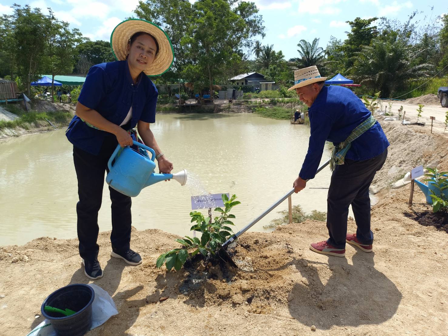 ?? พช.ระยอง ขับเคลื่อนกิจกรรม “รวมพลคน โคก หนอง นา เอามื้อสามัคคี” จังหวัดระยอง ครั้งที่ 2/2566?