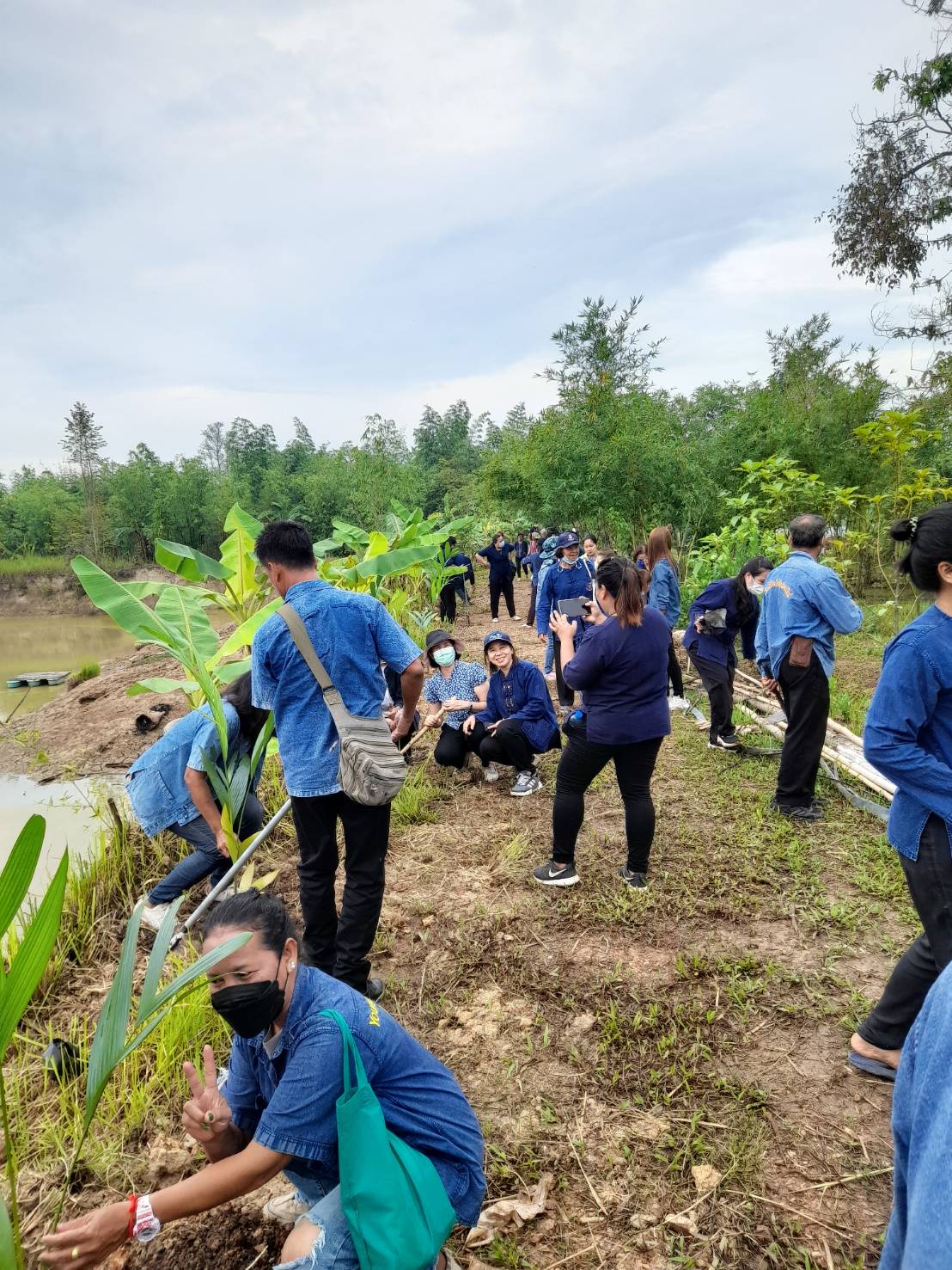 ? พช.ระยอง ขับเคลื่อนกิจกรรม “รวมพลคน โคก หนอง นา เอามื้อสามัคคี” จังหวัดระยอง ครั้งที่ 3/2566?