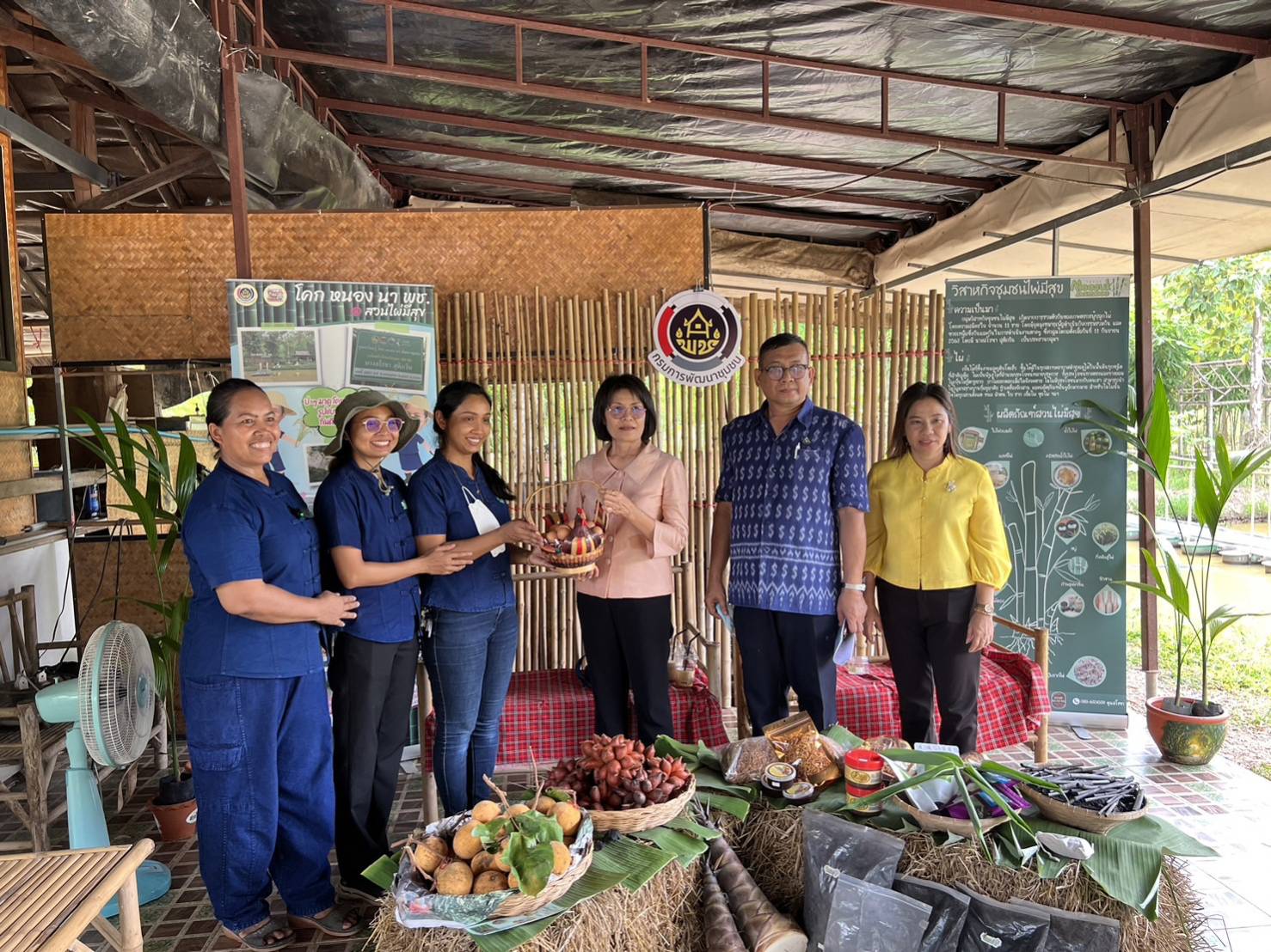 พช.ระยองรับการตรวจราชการจากผู้ตรวจราชการกรมการพัฒนาชุมชน (นางสงวน มะเสนา) เขตตรวจราชการที่ 8 ภาคตะวันออก 1