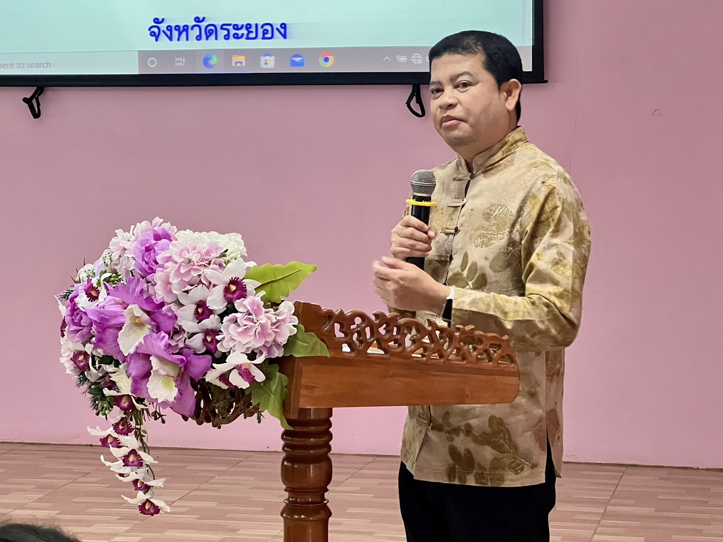 ???พช.ระยองออกประเมินคัดสรรกิจกรรมพัฒนาชุมชนดีเด่นระดับจังหวัด ประจำปี 2566 (อ.บ้านฉาง)