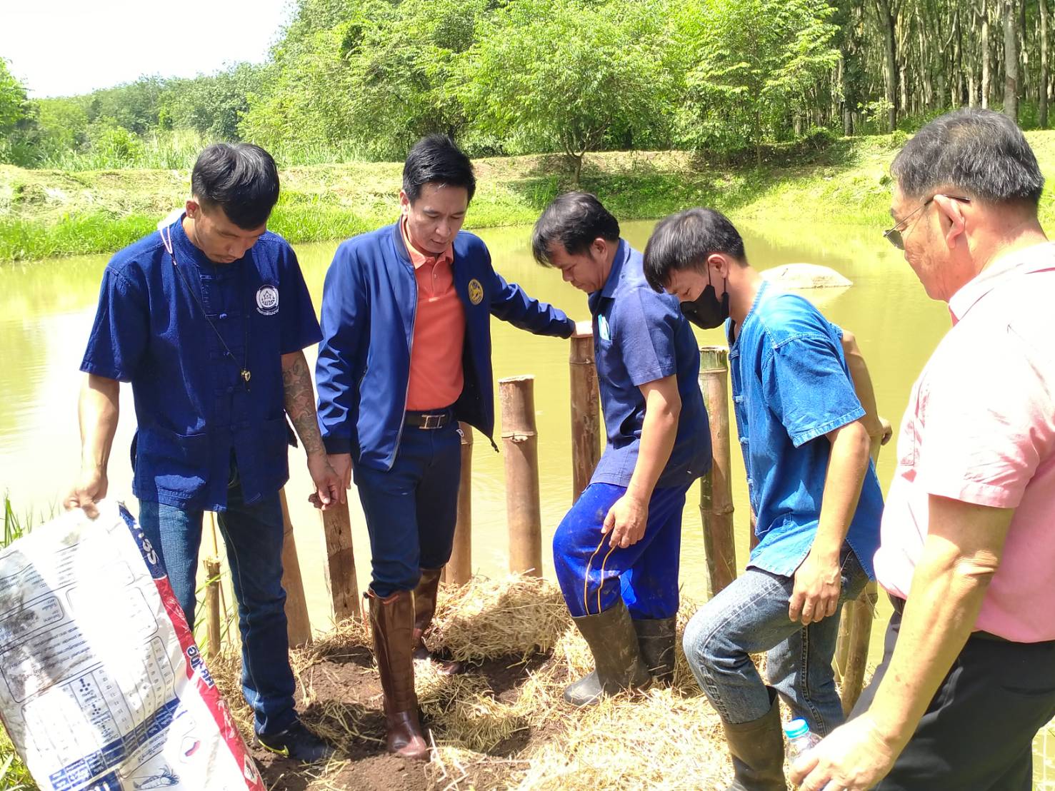 ?? พช.ระยอง ขับเคลื่อนกิจกรรม “รวมพลคน โคก หนอง นา เอามื้อสามัคคี” จังหวัดระยอง ครั้งที่ 4/2566?