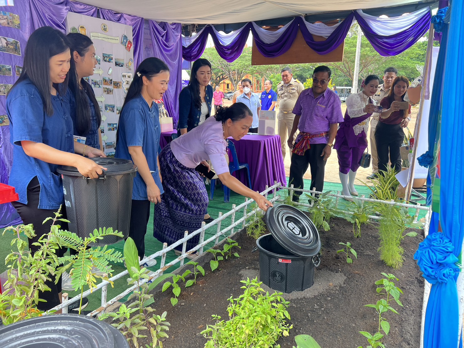 ??พช.ระยองออกประเมินคัดสรรกิจกรรมพัฒนาชุมชนดีเด่นระดับจังหวัด ประจำปี 2566 (อ.เขาชะเมา)