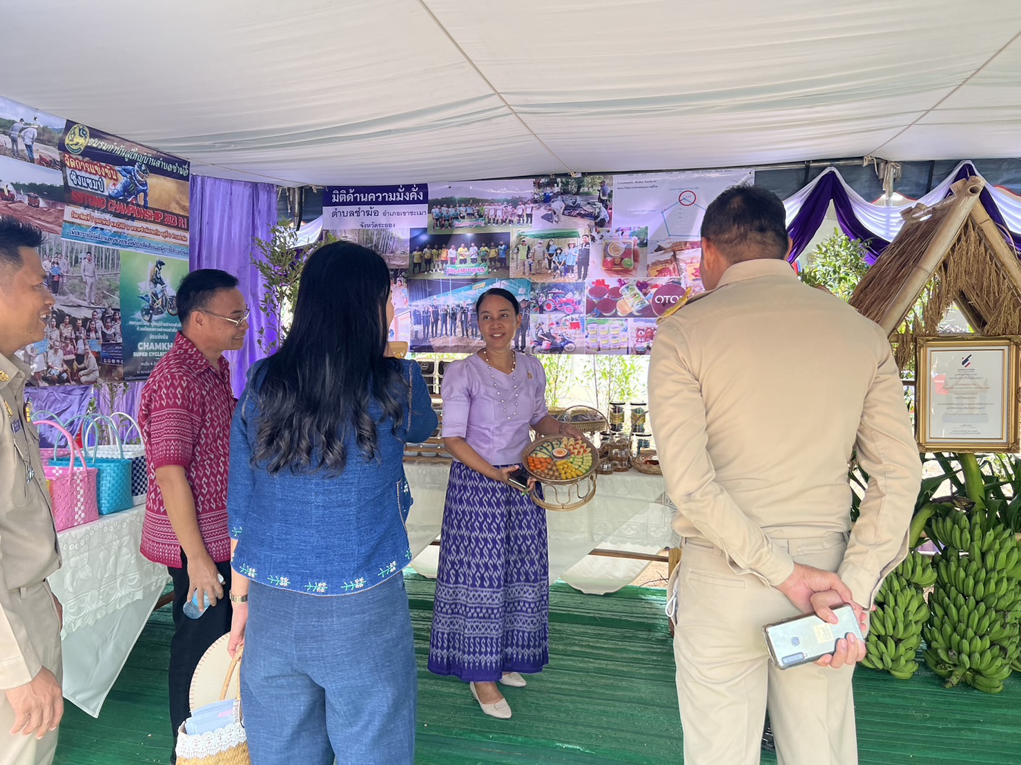 ??พช.ระยองออกประเมินคัดสรรกิจกรรมพัฒนาชุมชนดีเด่นระดับจังหวัด ประจำปี 2566 (อ.เขาชะเมา)