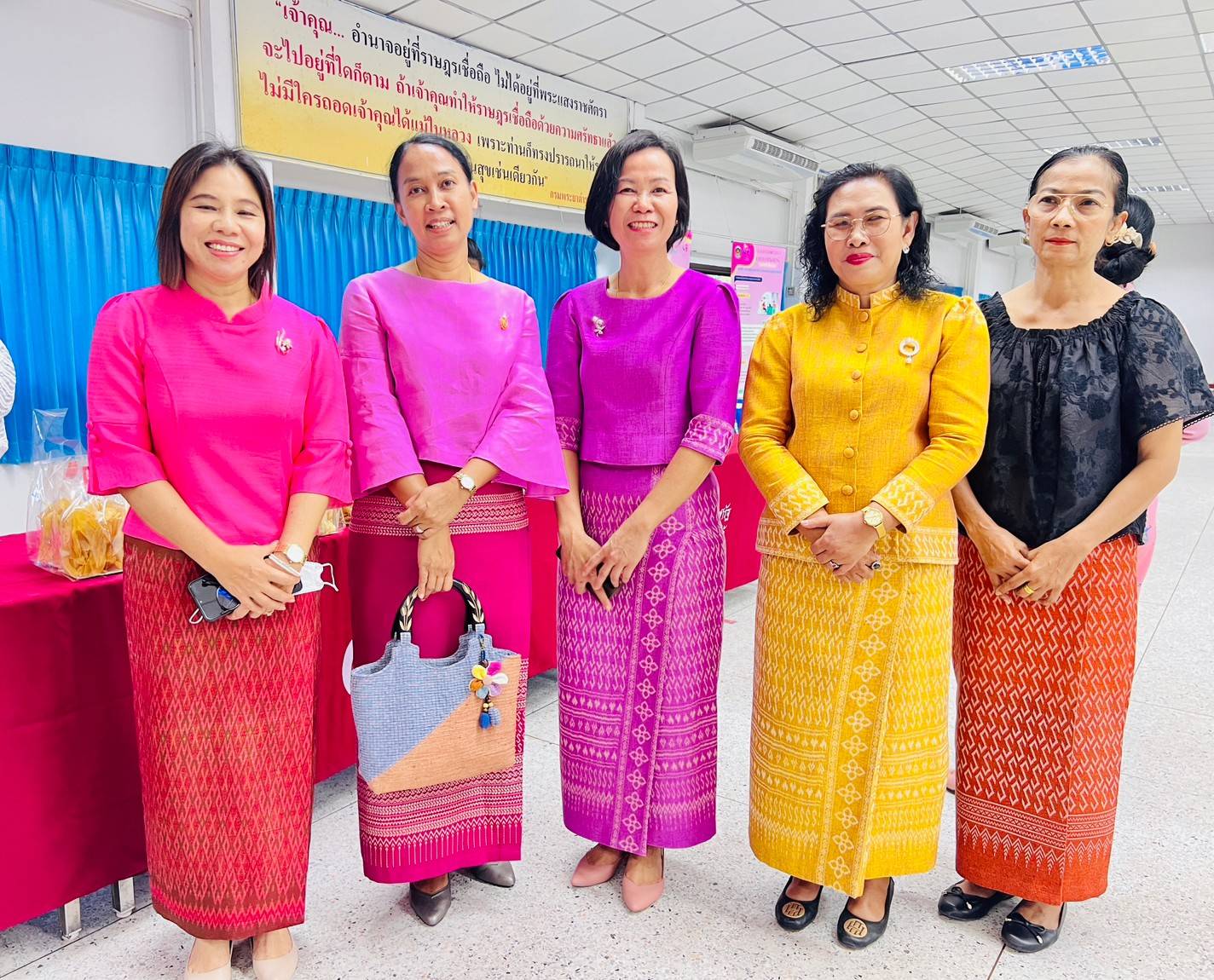 พช.ระยอง เข้าร่วมโครงการ”มหกรรมลดความเดือดร้อนลูกหนี้กองทุนพัฒนาบทบาทสตรีจังหวัดระยอง”