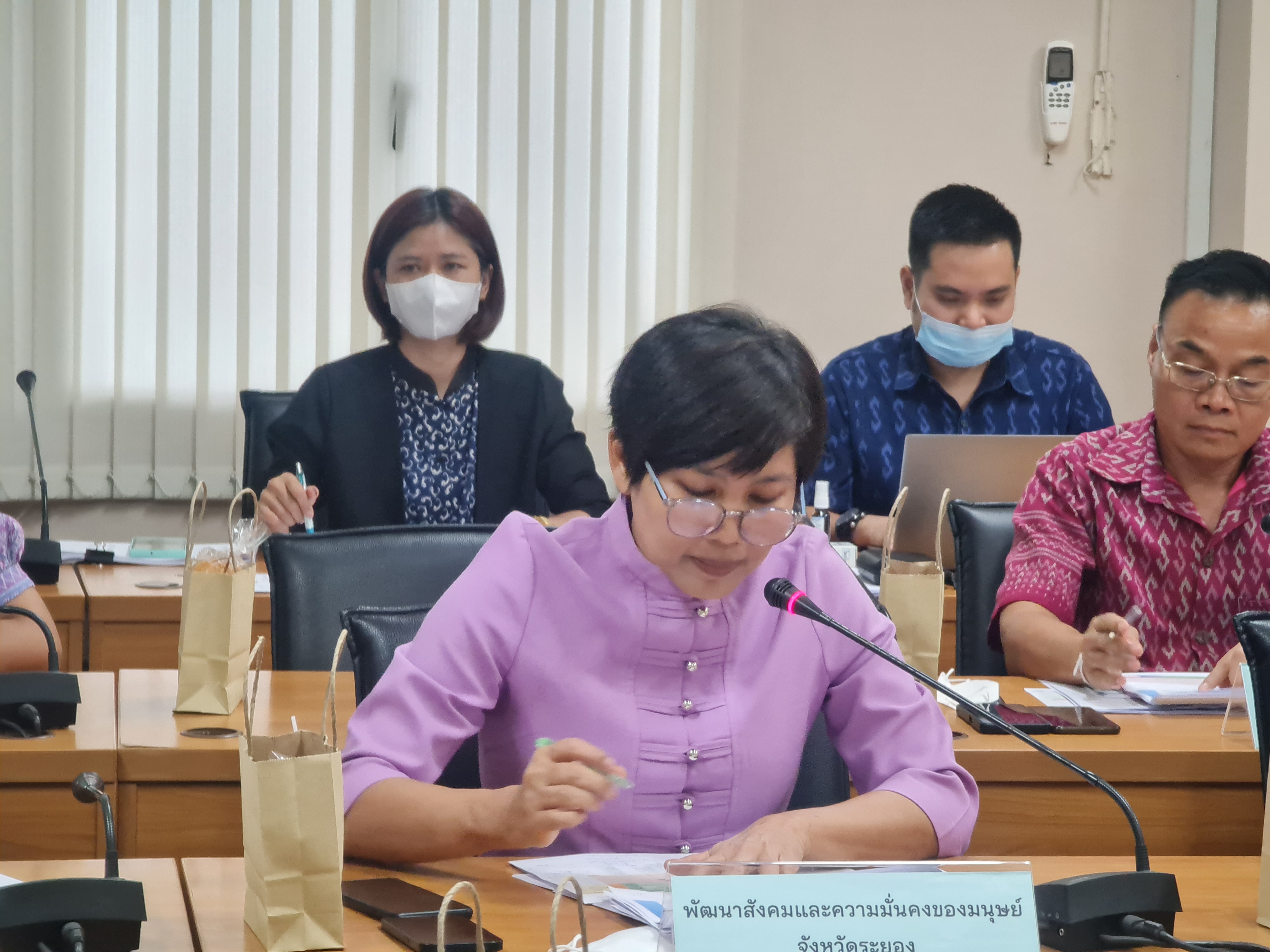 พช.ระยอง จัดประชุมคณะกรรมการบริหารศูนย์อำนวยการขจัดความยากจนและพัฒนาคนทุกช่วงวัยอย่างยั่งยืนตามหลักปรัชญาของเศรษฐกิจพอเพียงจังหวัดระยอง (คจพ.จ.ระยอง) ครั้งที่ 3/2566