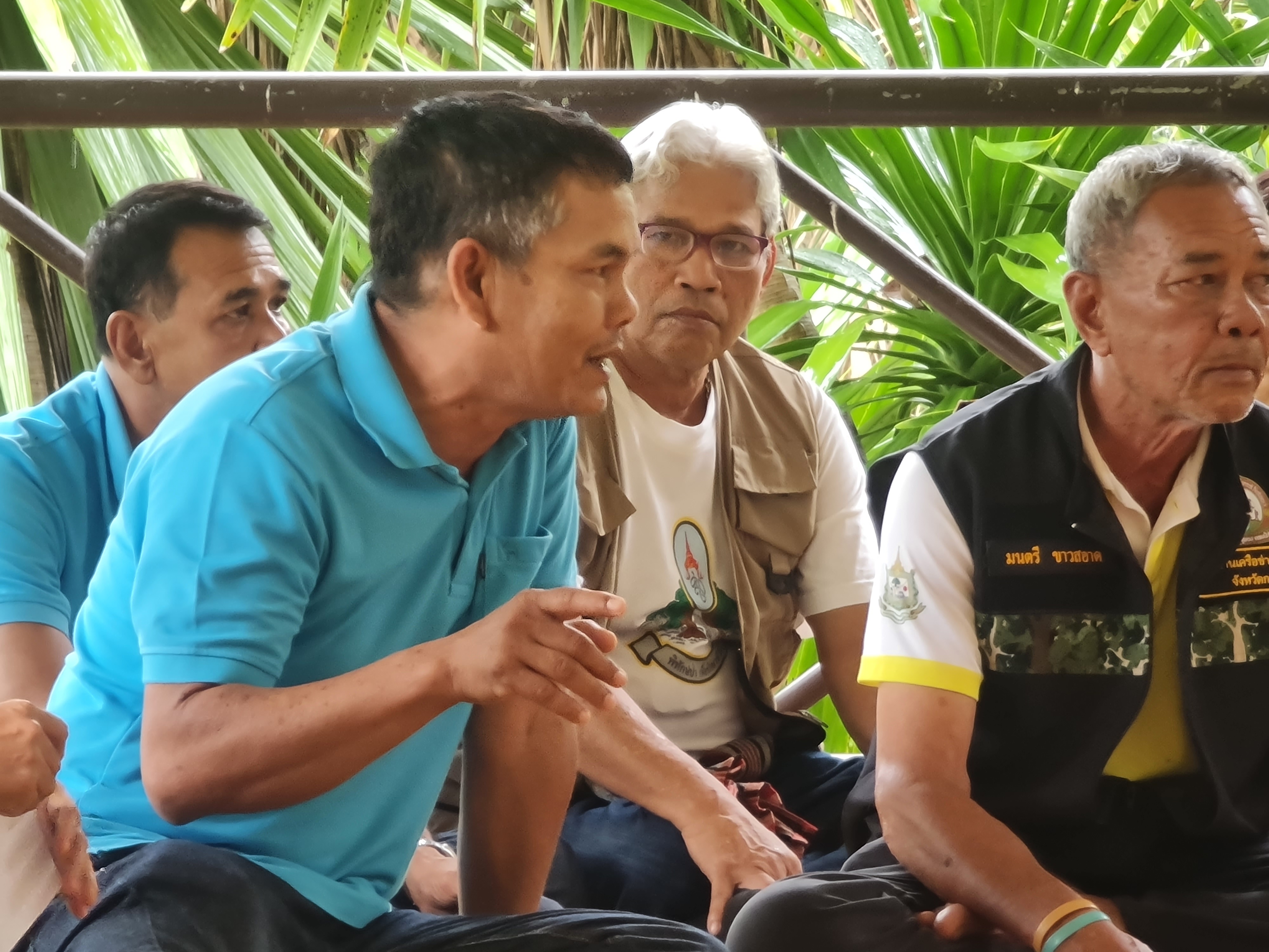 พช.ระยอง ร่วมกับ กองทุนไฟฟ้าเขตนิคมอุตสาหกรรมมาบตาพุด จัดกิจกรรมโครงการศึกษาดูงานรักษ์ป่าชุมชนบ้านทุ่งสูง กระบี่ ชุมชนบ้านเนินสำเหร่ 