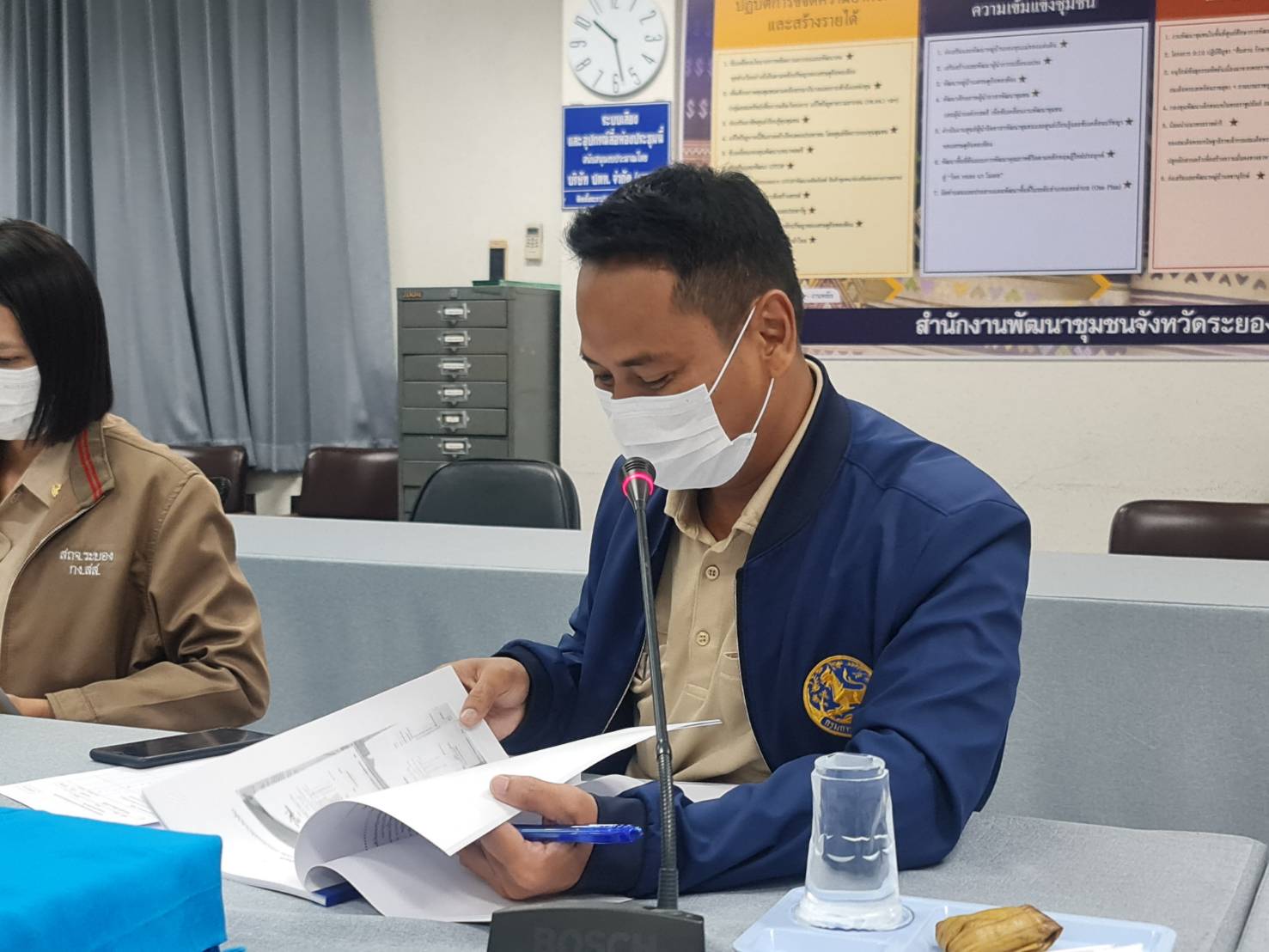 พช.ระยอง ประชุม คณะทำงานติดตามและประกวดหมู่บ้านกองทุนแม่ของแผ่นดินดีเด่นระดับจังหวัด ประจำปีงบประมาณ พ.ศ. 2566?