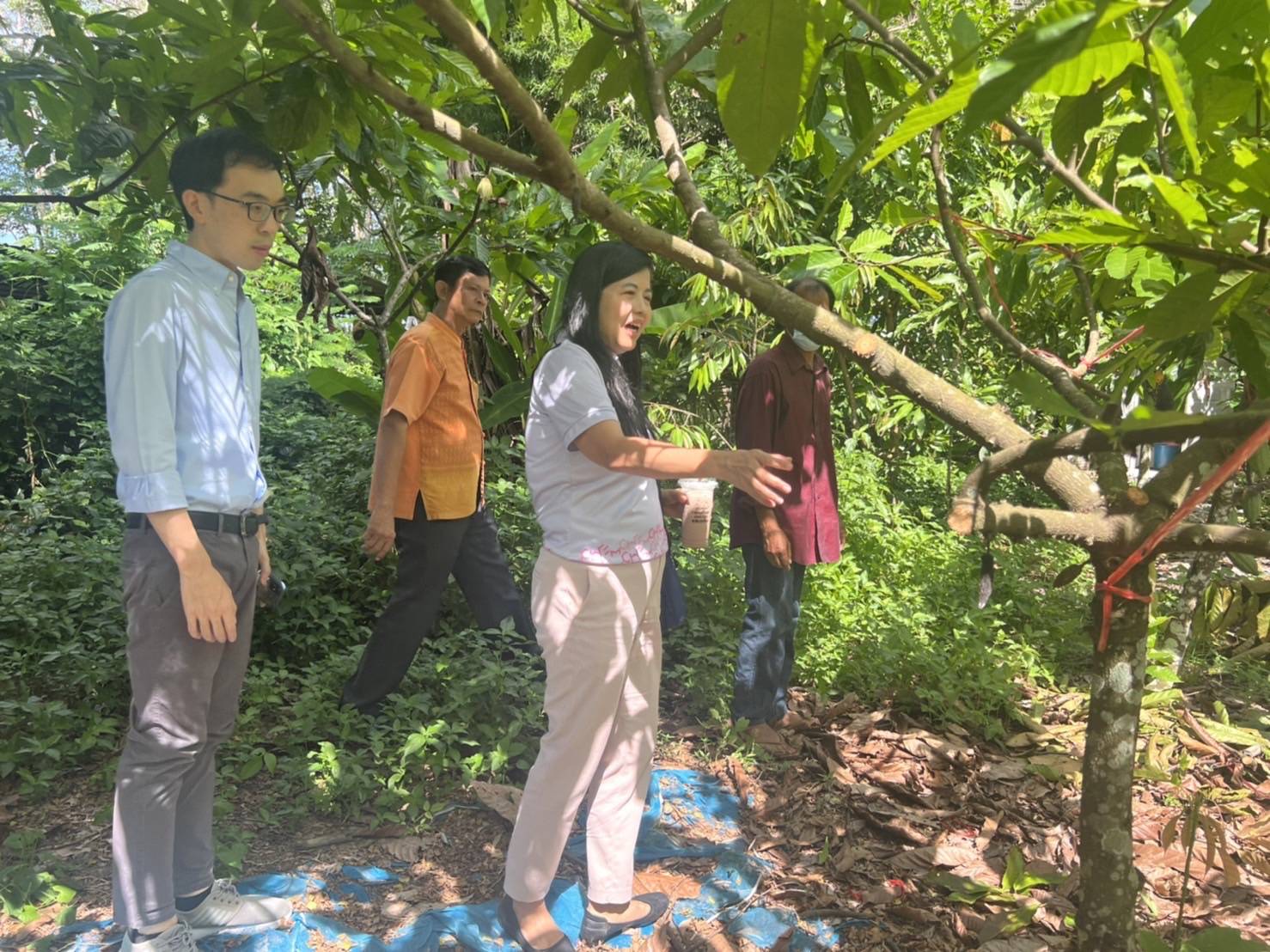 พช.ระยอง ร่วมกับ บริษัท ประชารัฐรักสามัคคีระยอง (วิสาหกิจเพื่อสังคม) จำกัด ขับเคลื่อนการดำเนินงานโครงการพัฒนาเศรษฐกิจฐานรากและประชารัฐ