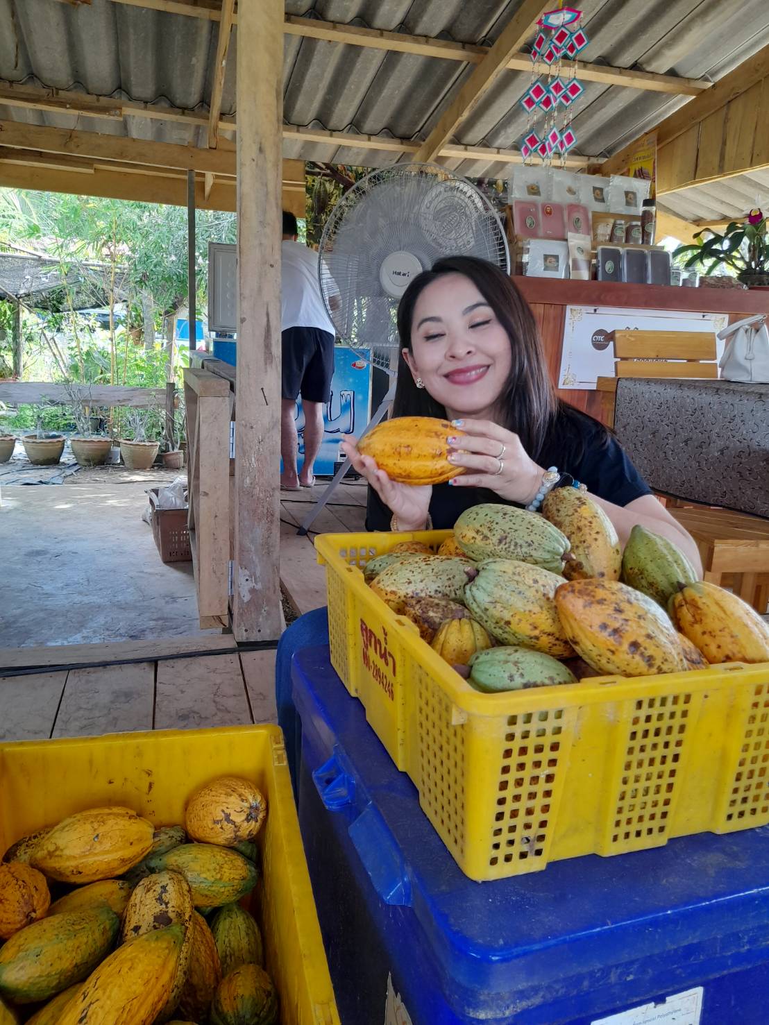 พช.ระยอง ร่วมกับ บริษัท ประชารัฐรักสามัคคีระยอง (วิสาหกิจเพื่อสังคม) จำกัด ขับเคลื่อนการดำเนินงานโครงการพัฒนาเศรษฐกิจฐานรากและประชารัฐ