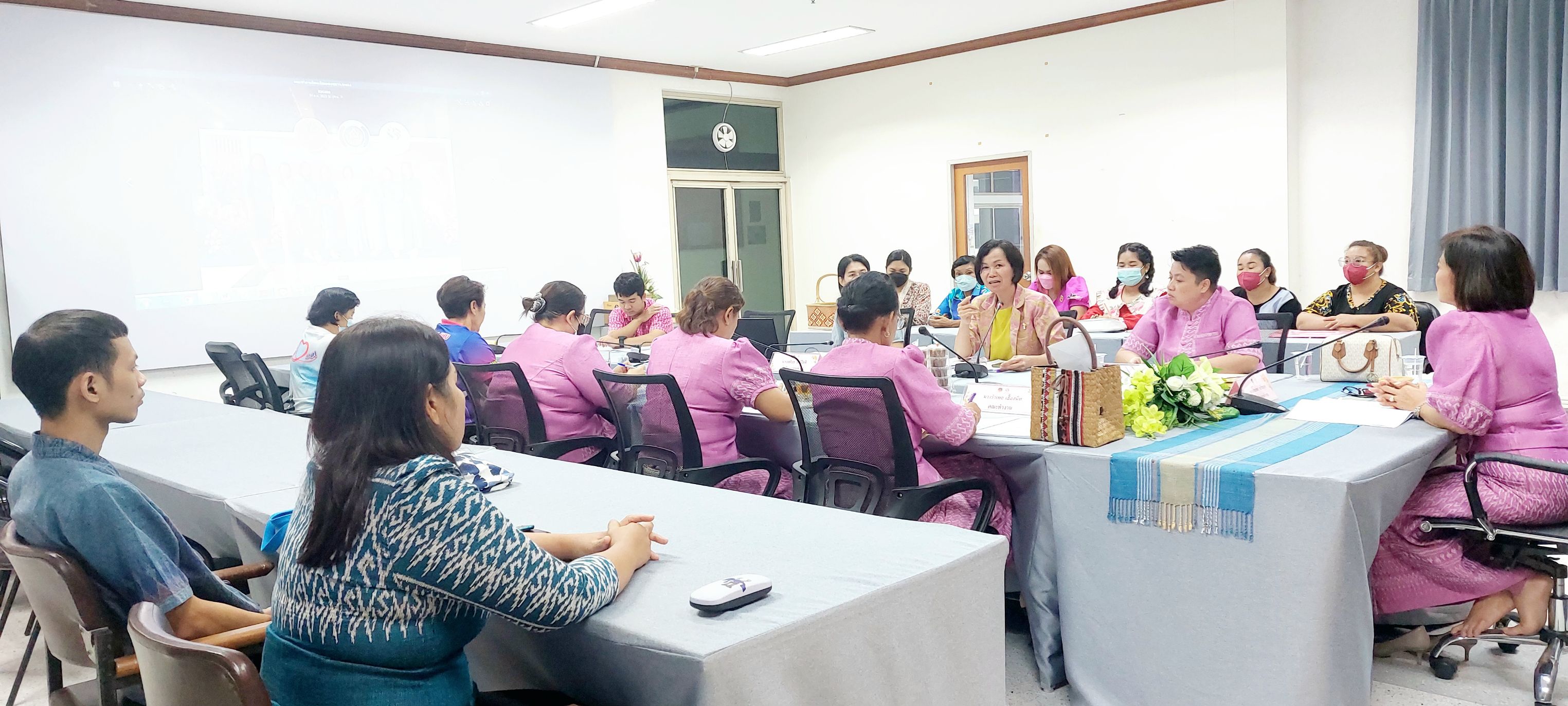 พช.ระยอง จัดประชุมคณะทำงานขับเคลื่อนกองทุนพัฒนาบทบาทสตรีจังหวัดระยอง ครั้งที่ 7/2566