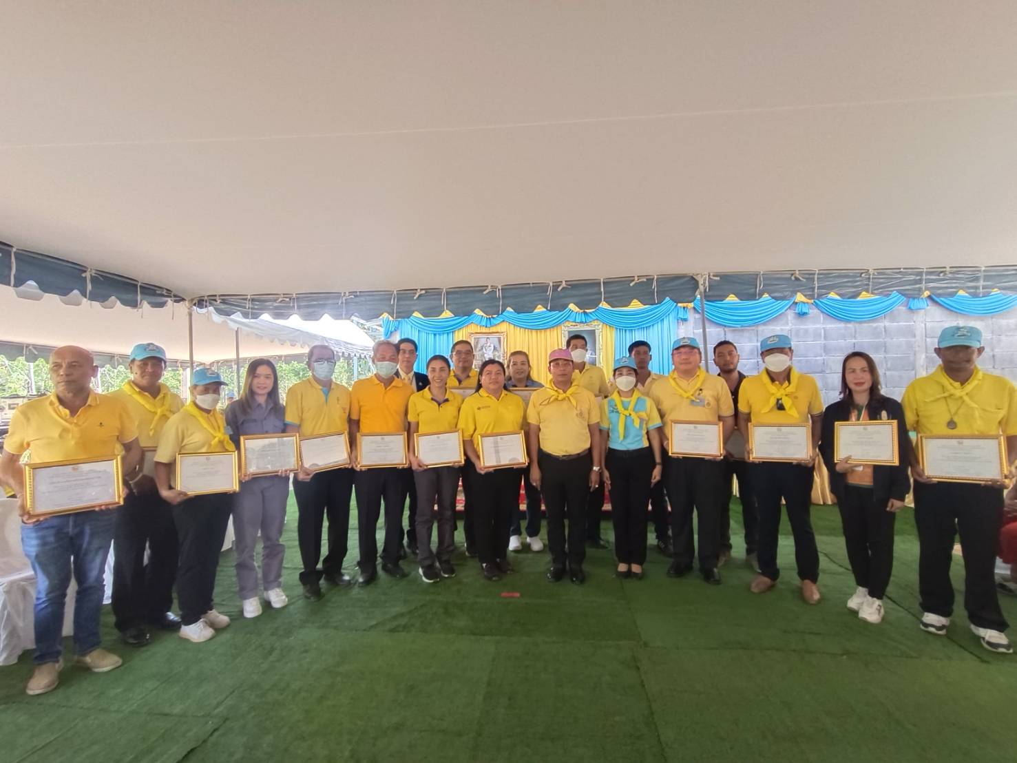 ศจพ.จ.ระยอง ร่วมกับ ศจพ.อ.นิคมพัฒนา ขับเคลื่อนกิจกรรมเฉลิมพระเกียรติสมเด็จพระนางเจ้าสิริกิติ์ พระบรมราชินีนาถ พระบรมราชชนนีพันปีหลวง 12 สิงหาคม 2566 เนื่องในโอกาสมหามงคลเฉลิมพระชนมพรรษา 91 พรรษา (จิตอาสามอบบ้านผู้ยากไร้)